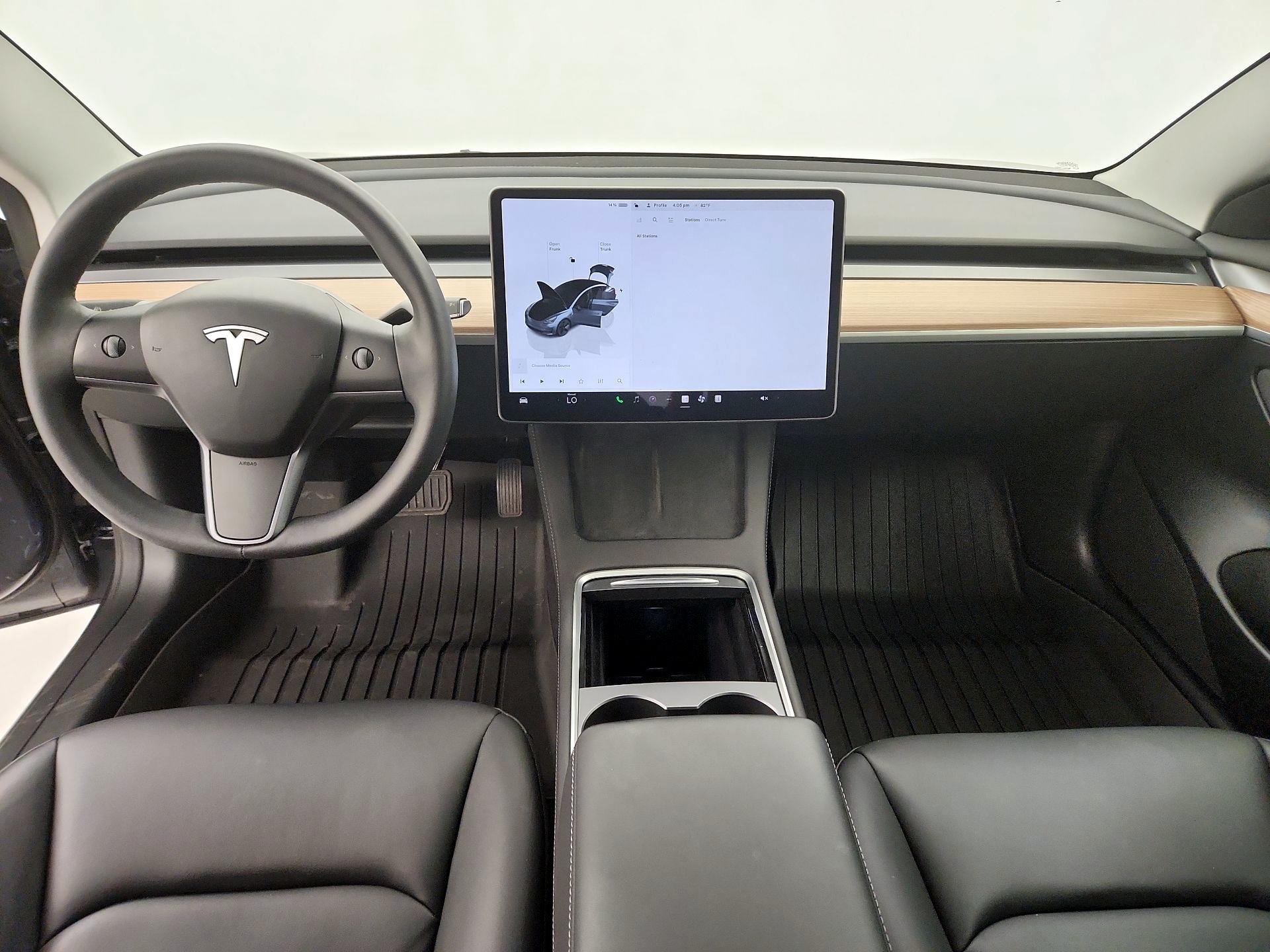 Thumbnail: 2023 Tesla Model 3 - 9