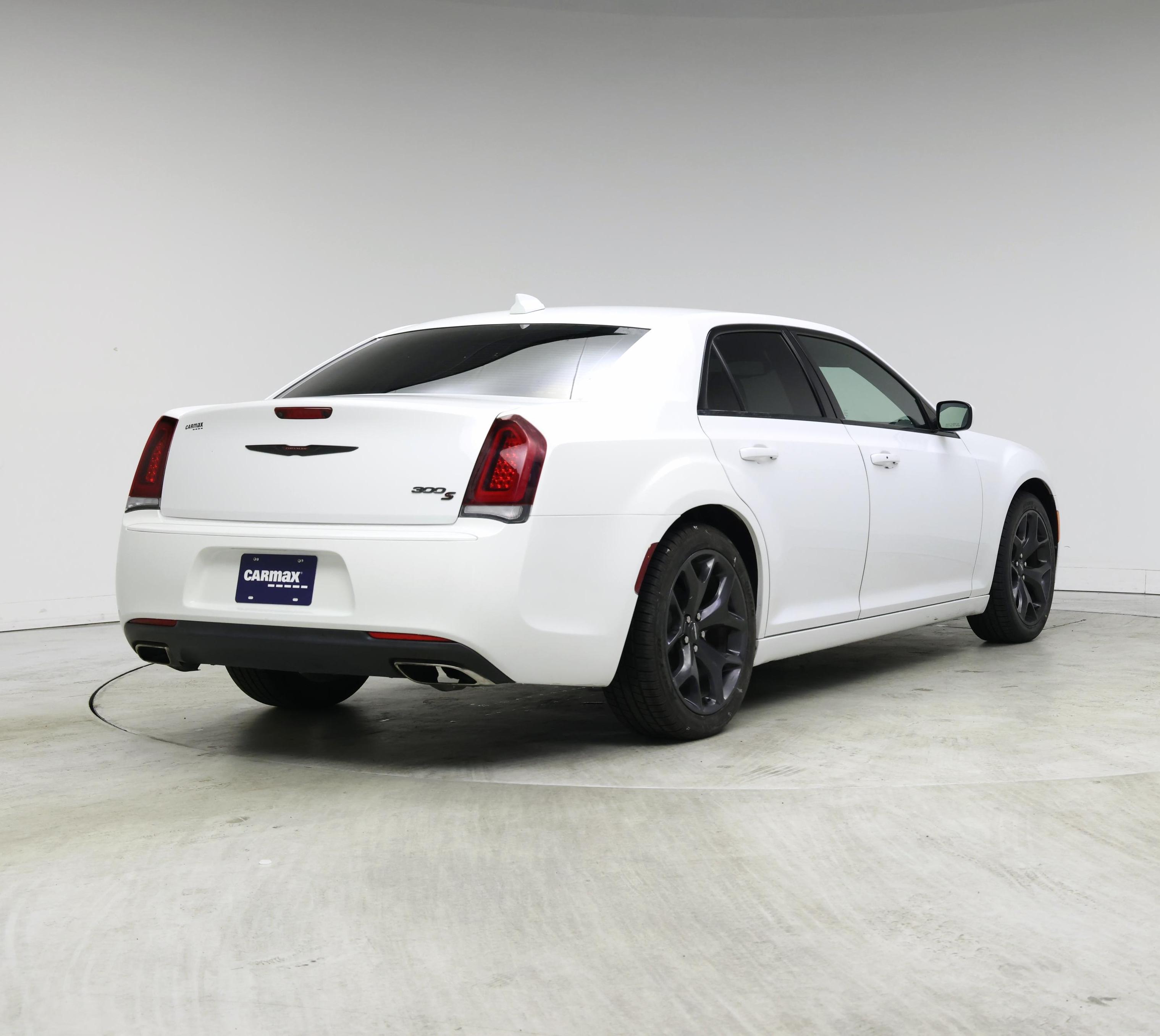 Thumbnail: 2020 Chrysler 300 - 8