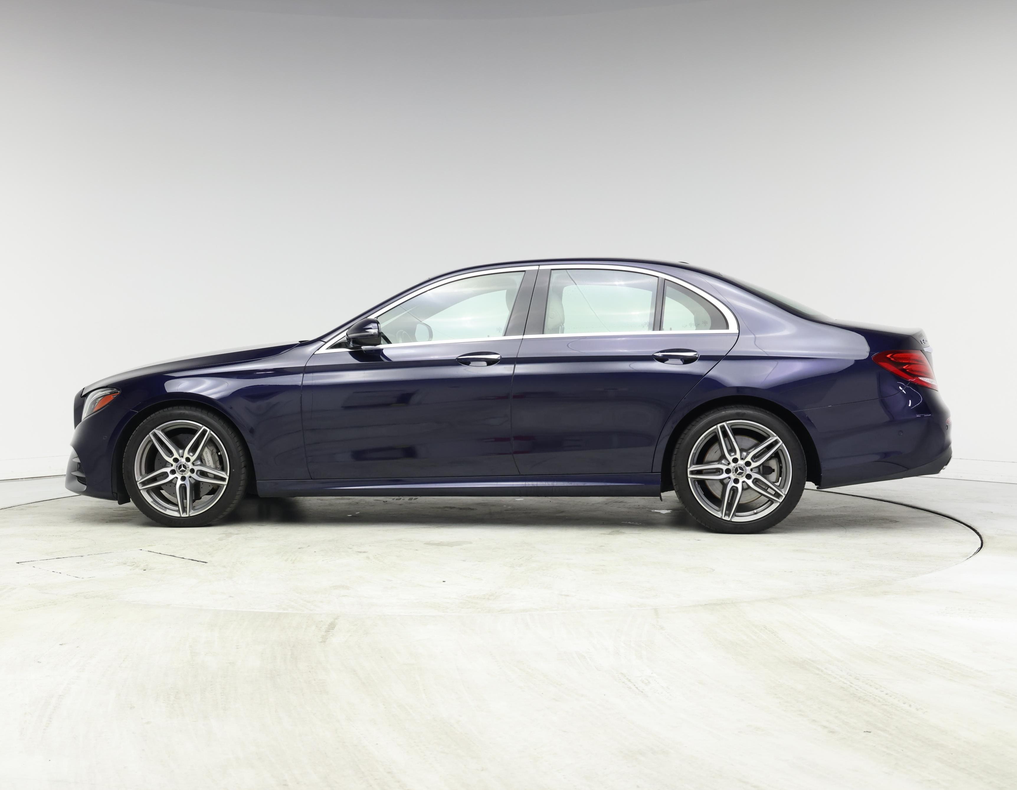 Thumbnail: 2018 Mercedes-Benz E-Class - 3