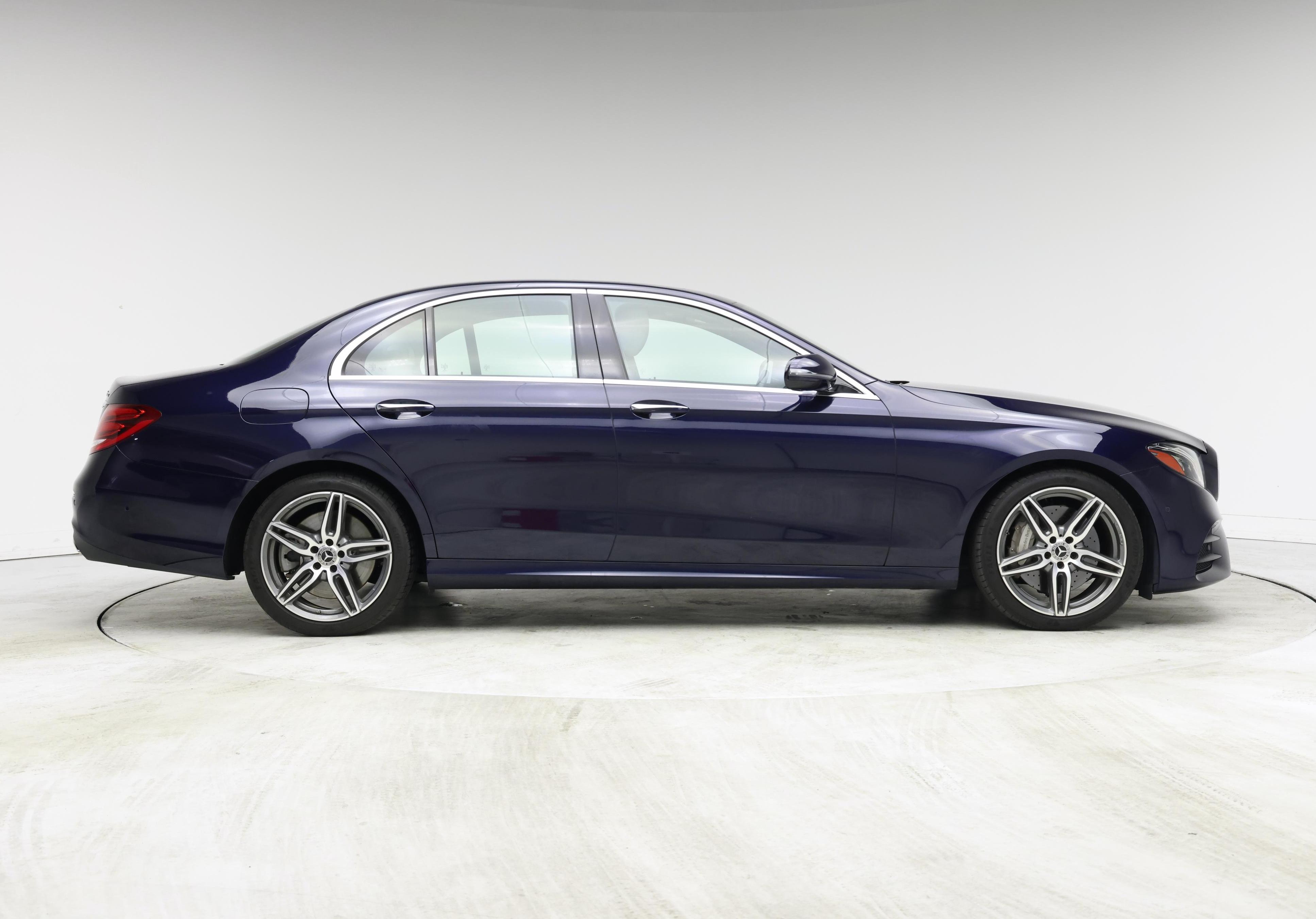 Thumbnail: 2018 Mercedes-Benz E-Class - 7