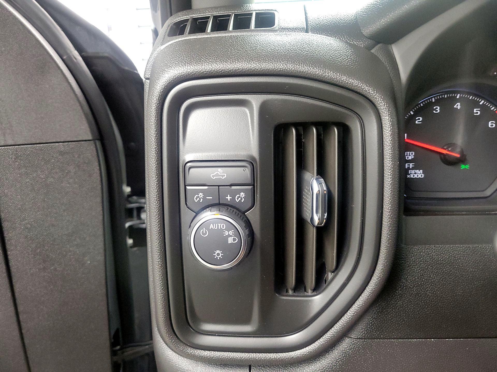 Thumbnail: 2024 Chevrolet Silverado 1500 - 13