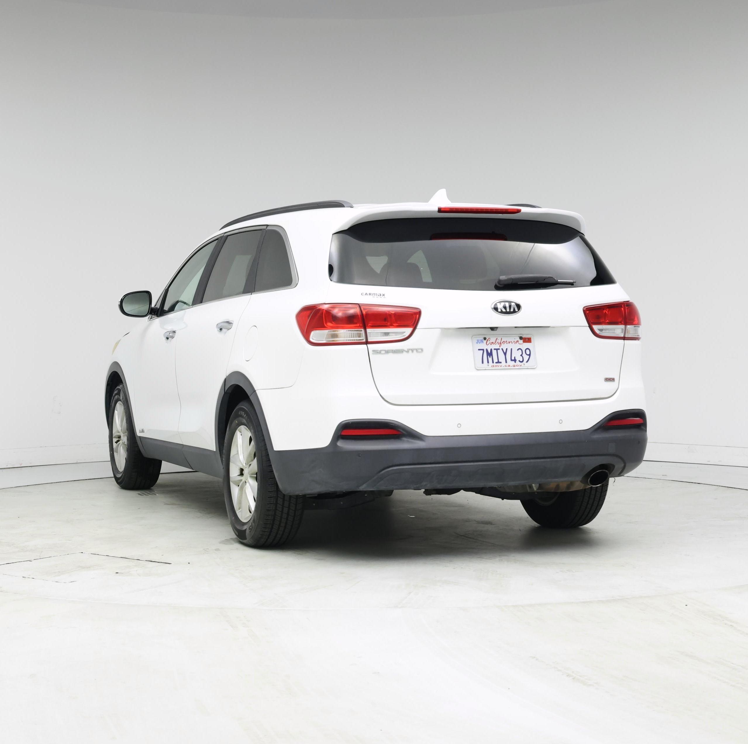 Thumbnail: 2016 Kia Sorento - 2