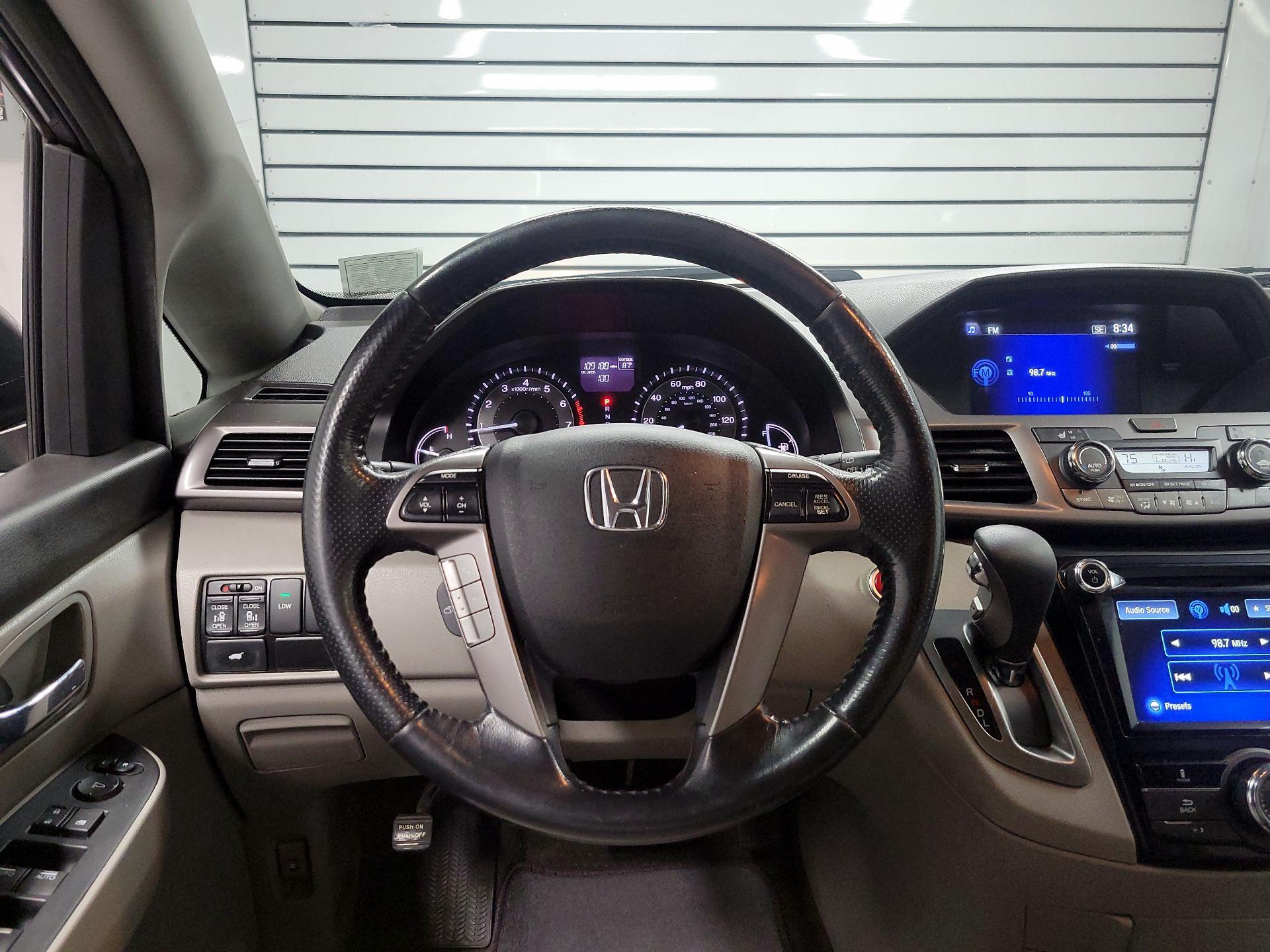 Thumbnail: 2017 Honda Odyssey - 10