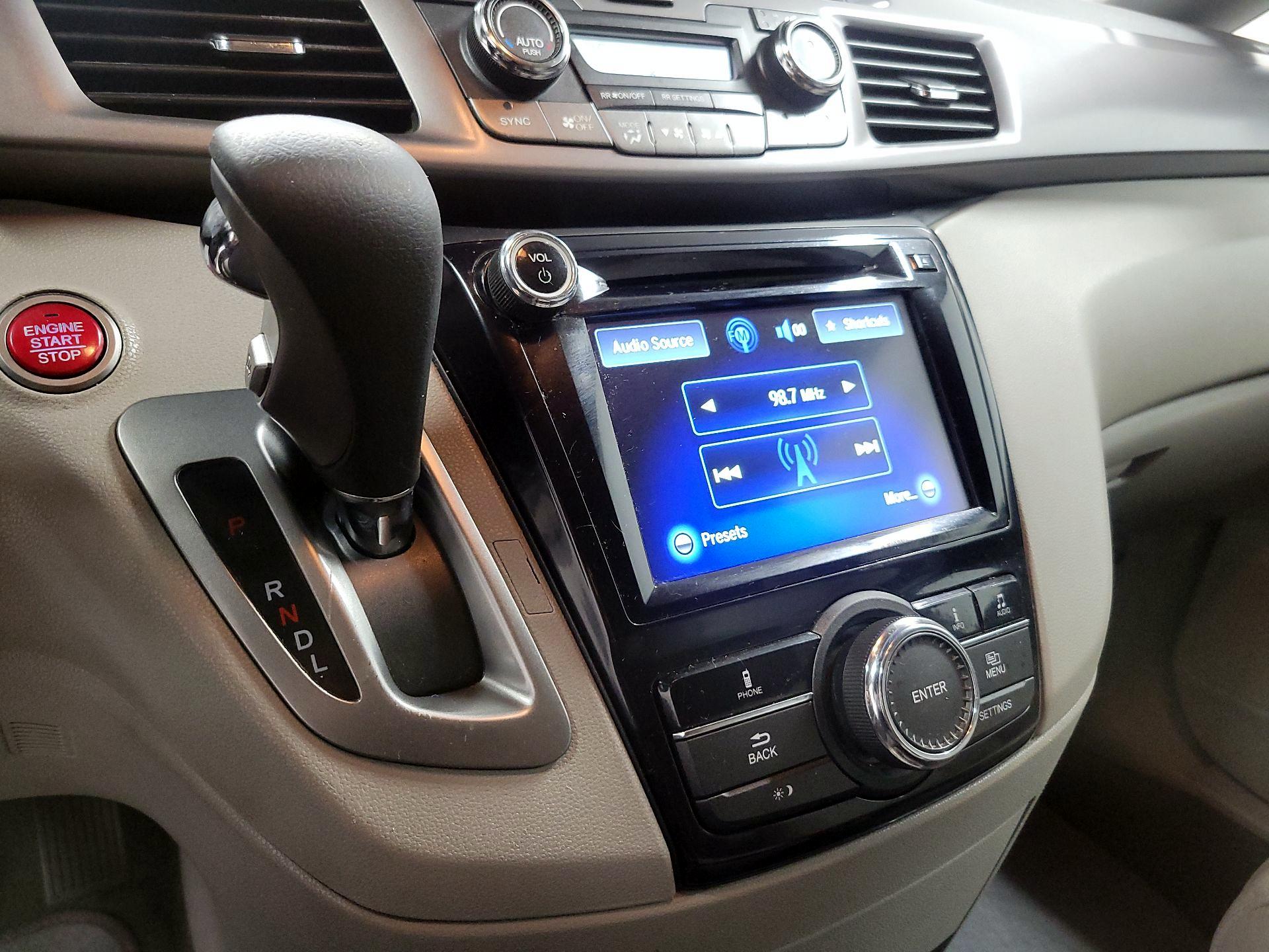 Thumbnail: 2017 Honda Odyssey - 15