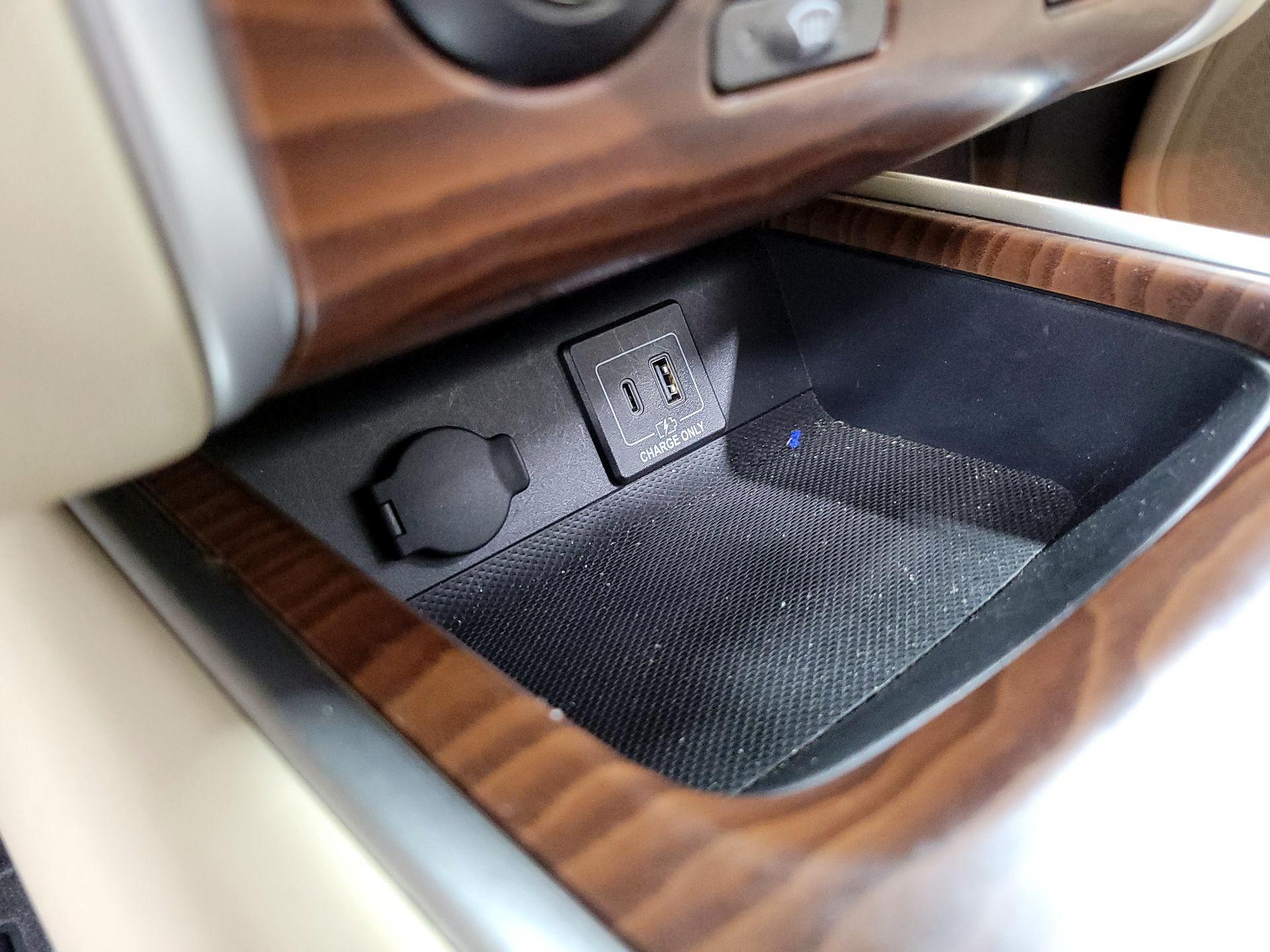 Thumbnail: 2019 Nissan Pathfinder - 19
