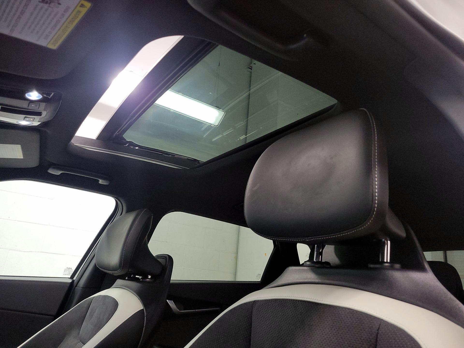 Thumbnail: 2023 Kia EV6 - 20