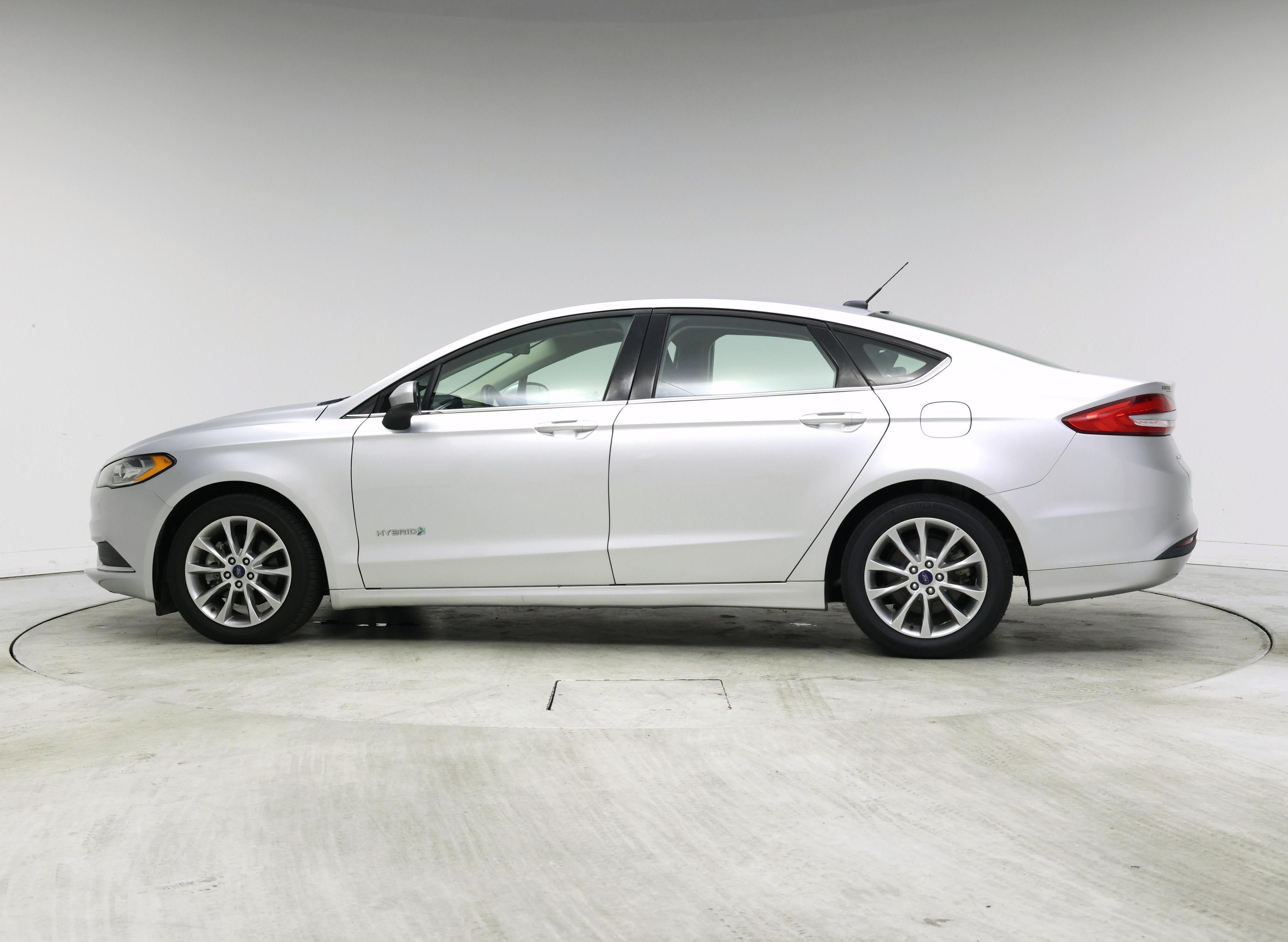 Thumbnail: 2017 Ford Fusion - 3