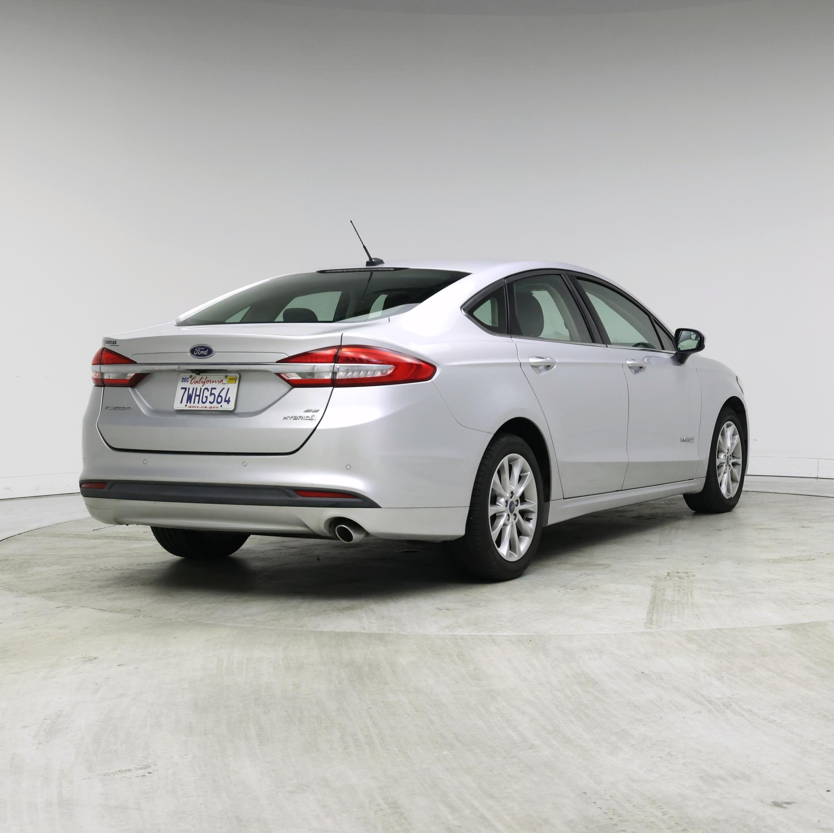 Thumbnail: 2017 Ford Fusion - 8