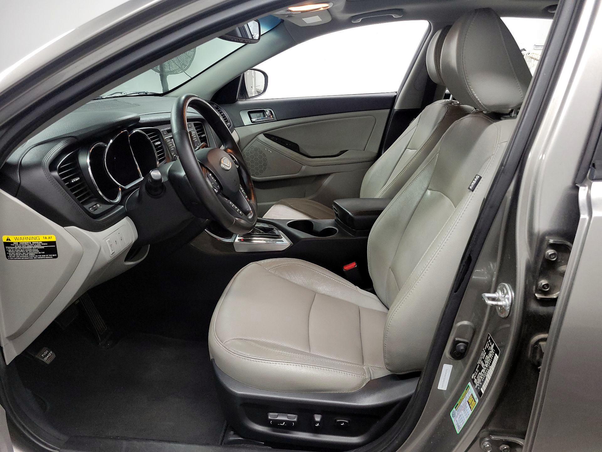 Thumbnail: 2013 Kia Optima - 11