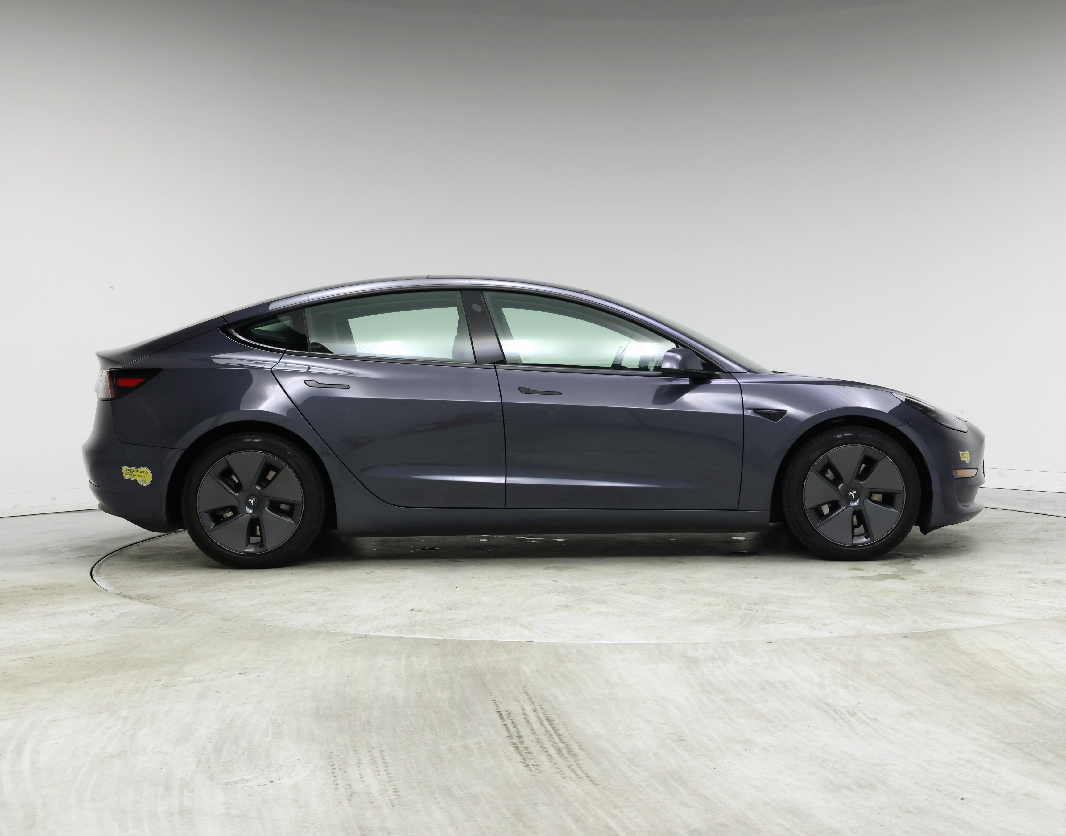 Thumbnail: 2021 Tesla Model 3 - 7