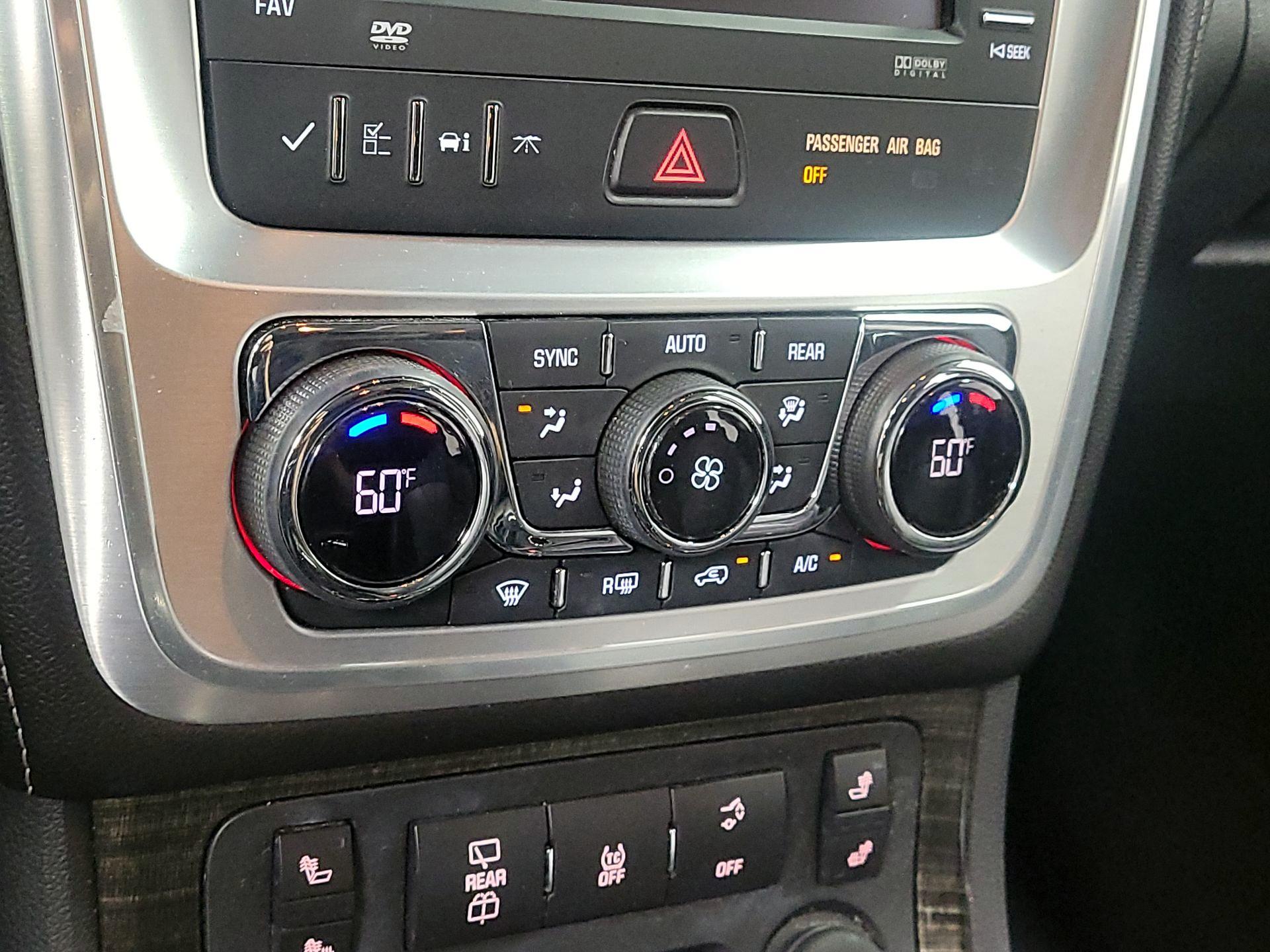 Thumbnail: 2013 GMC Acadia - 15