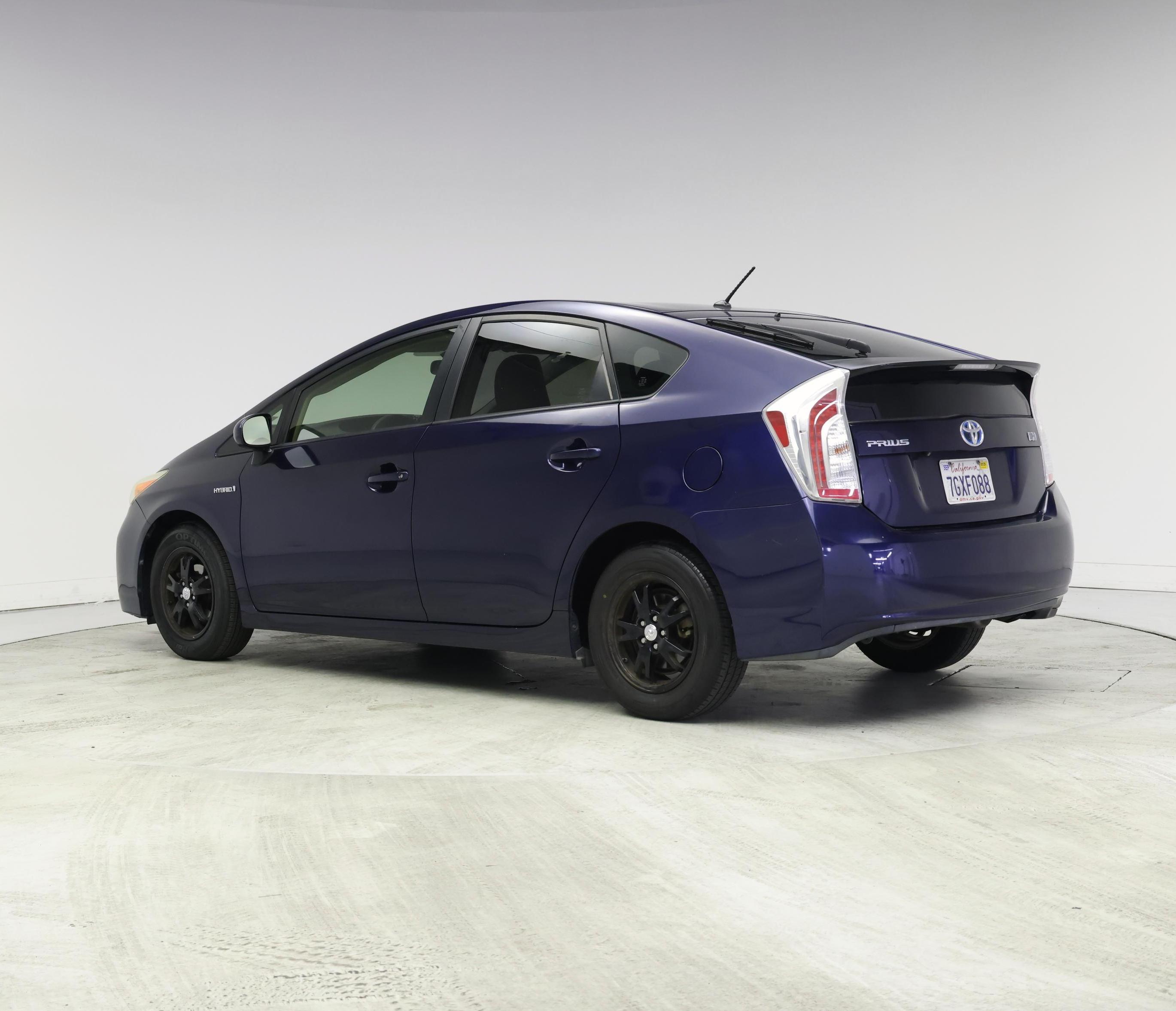 Thumbnail: 2015 Toyota Prius - 2