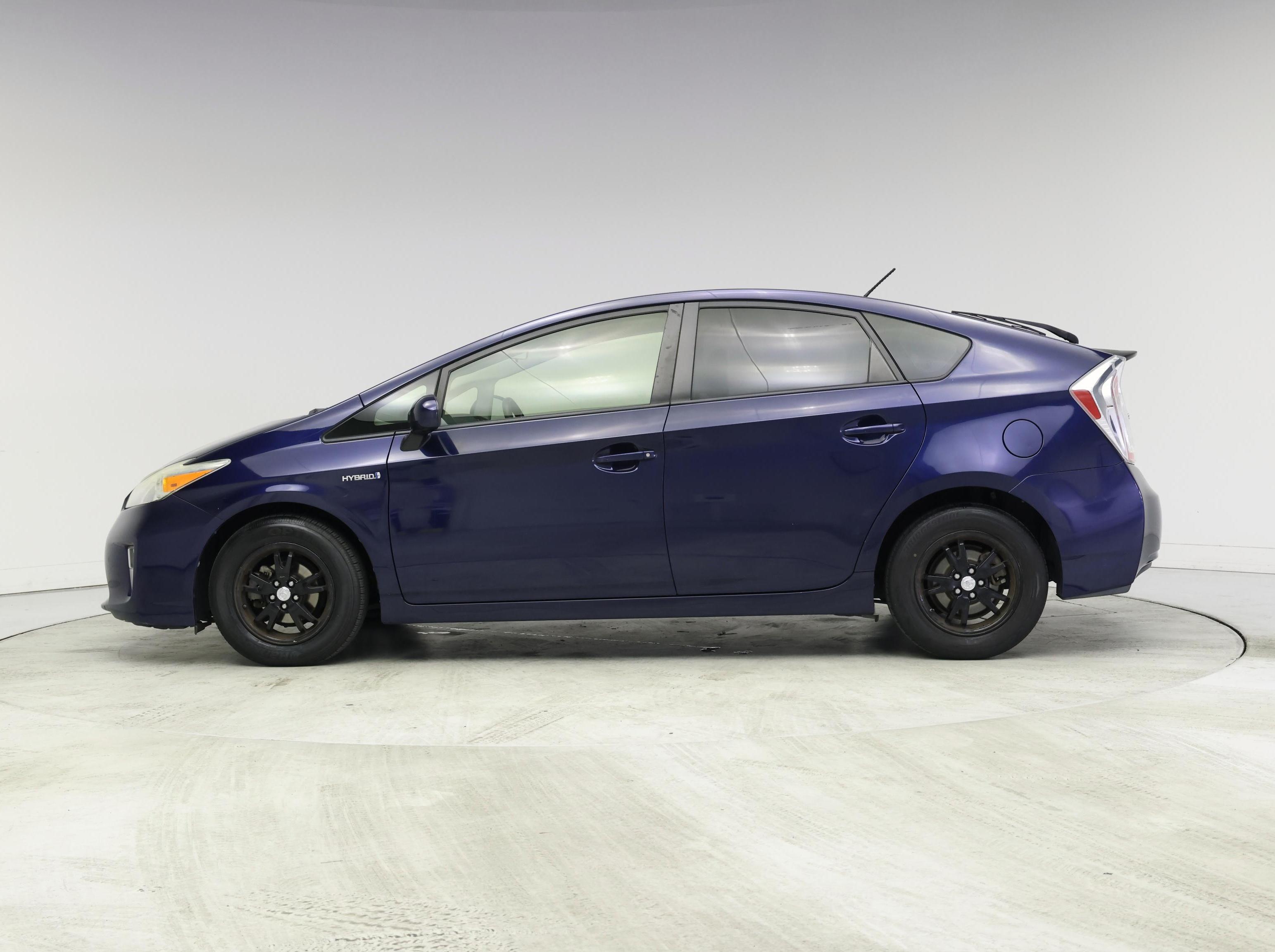 Thumbnail: 2015 Toyota Prius - 3