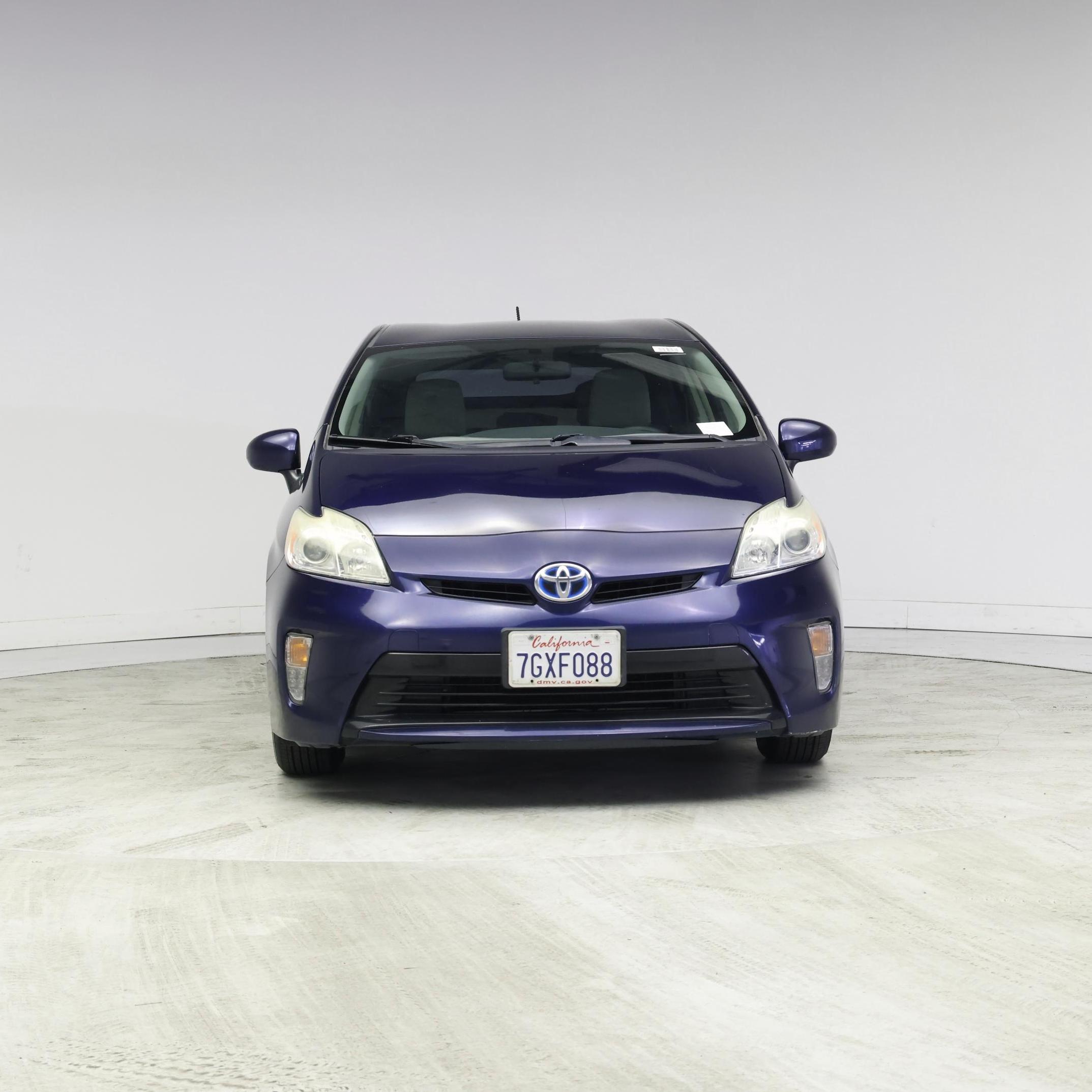 Thumbnail: 2015 Toyota Prius - 5