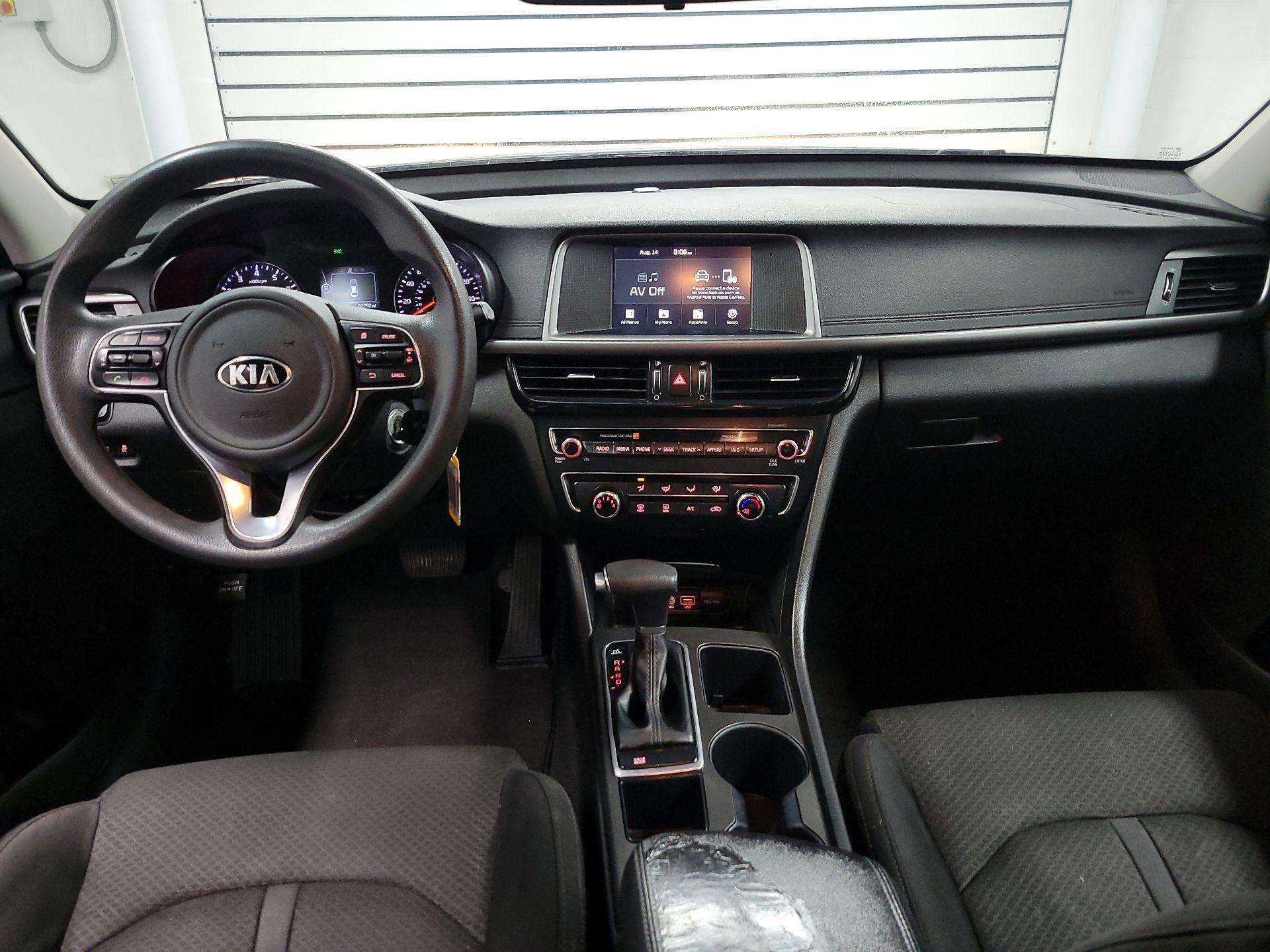 Thumbnail: 2018 Kia Optima - 9