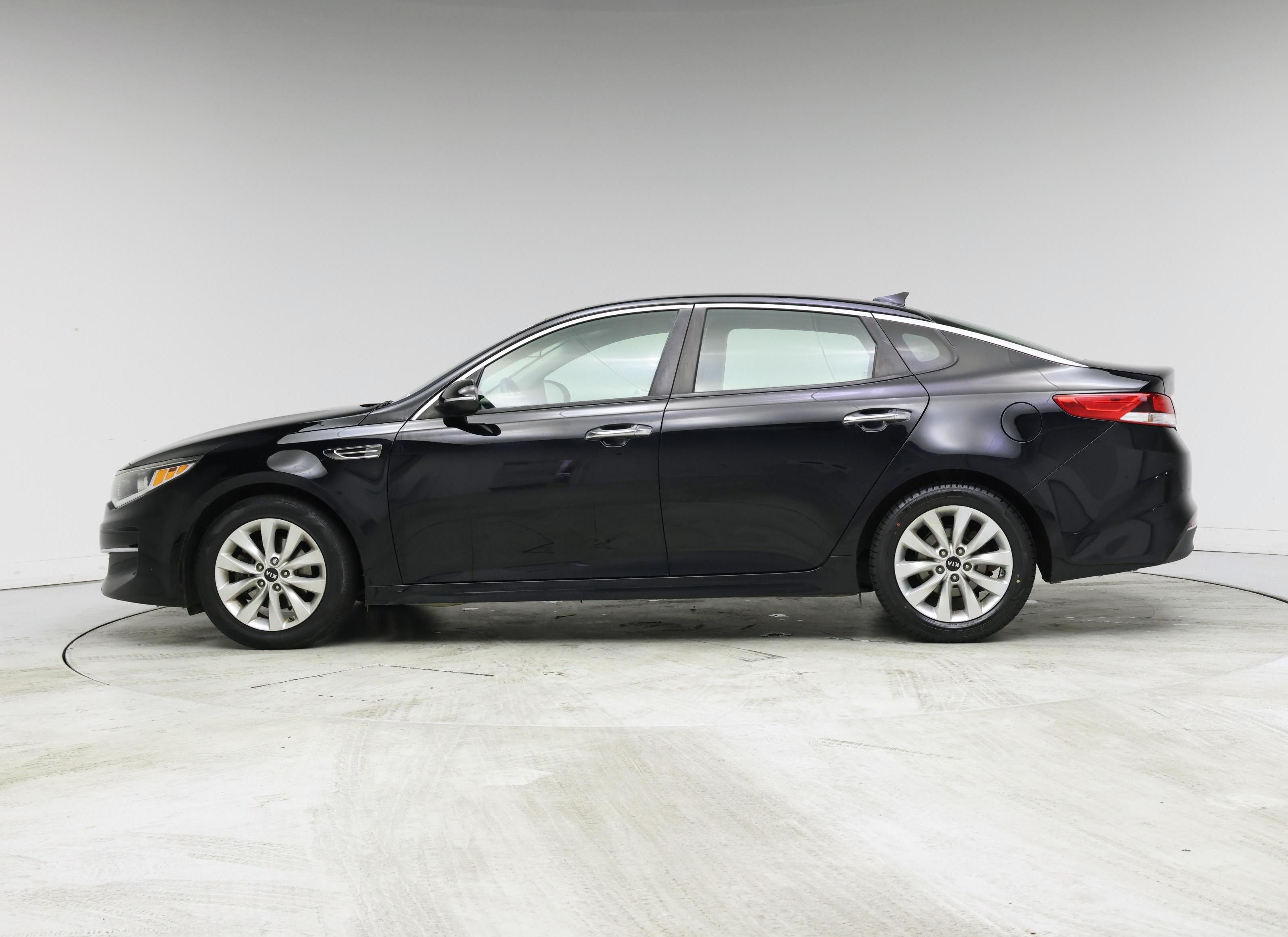 Thumbnail: 2018 Kia Optima - 3