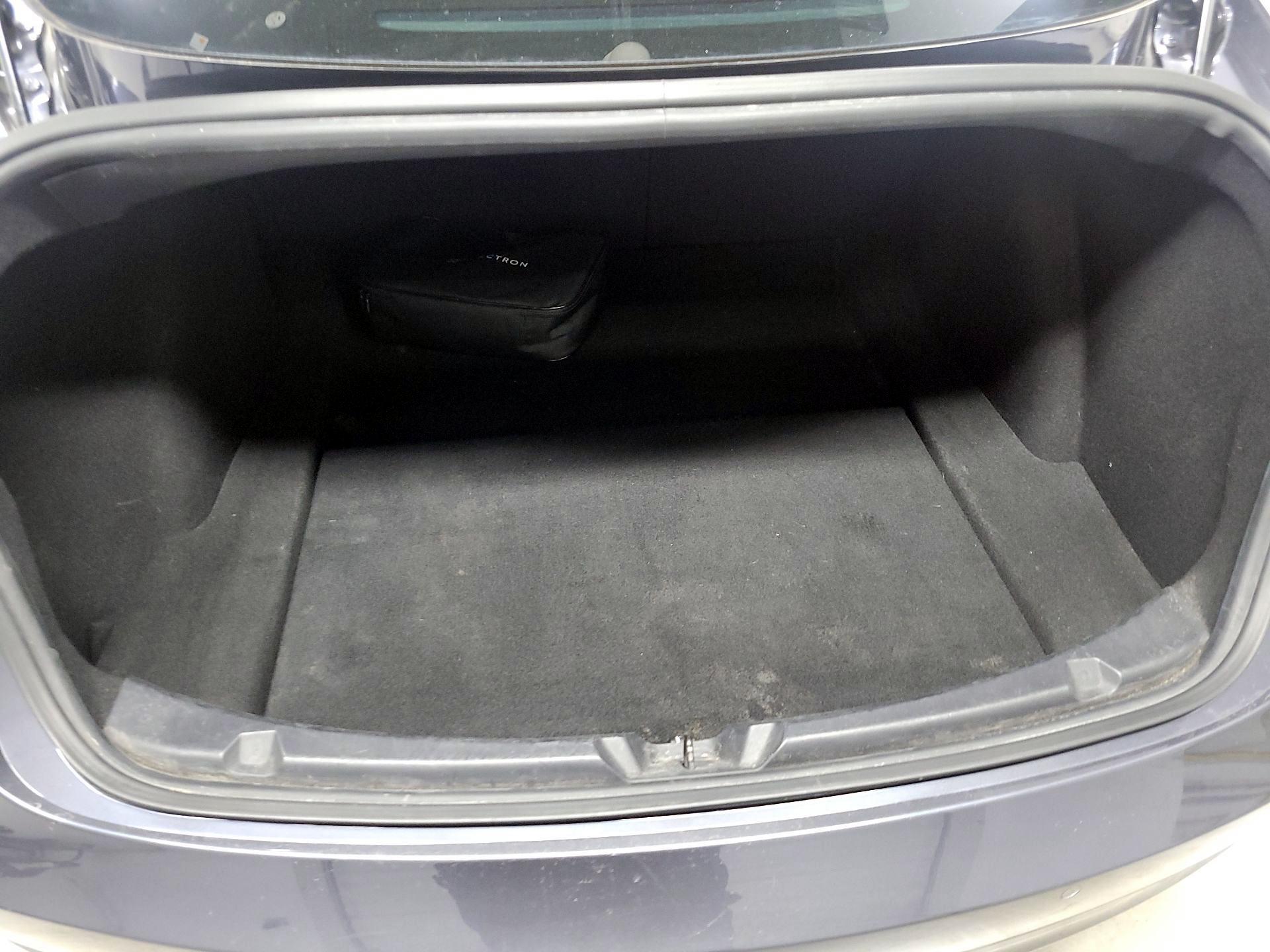 Thumbnail: 2018 Tesla Model 3 - 19