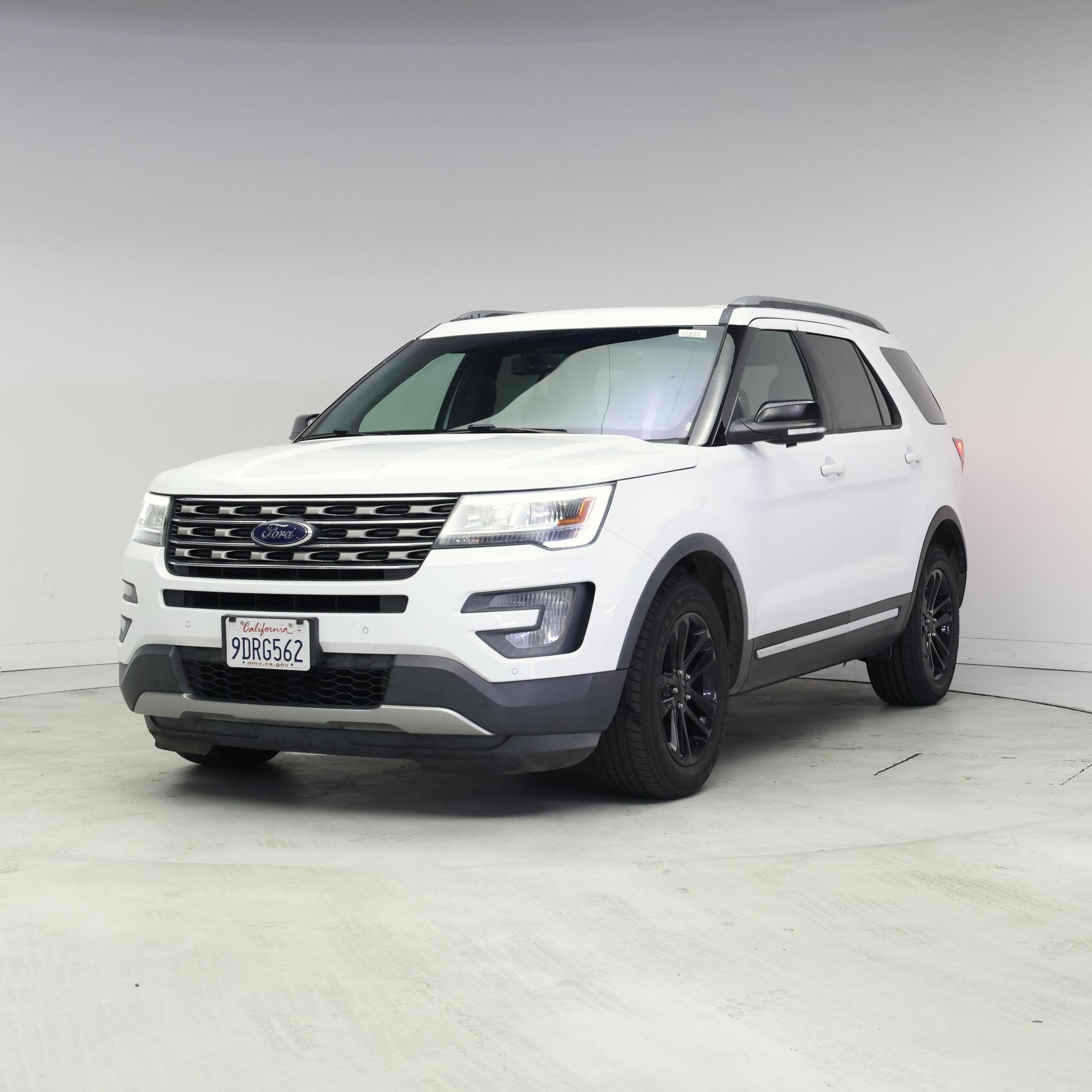 Thumbnail: 2017 Ford Explorer - 4
