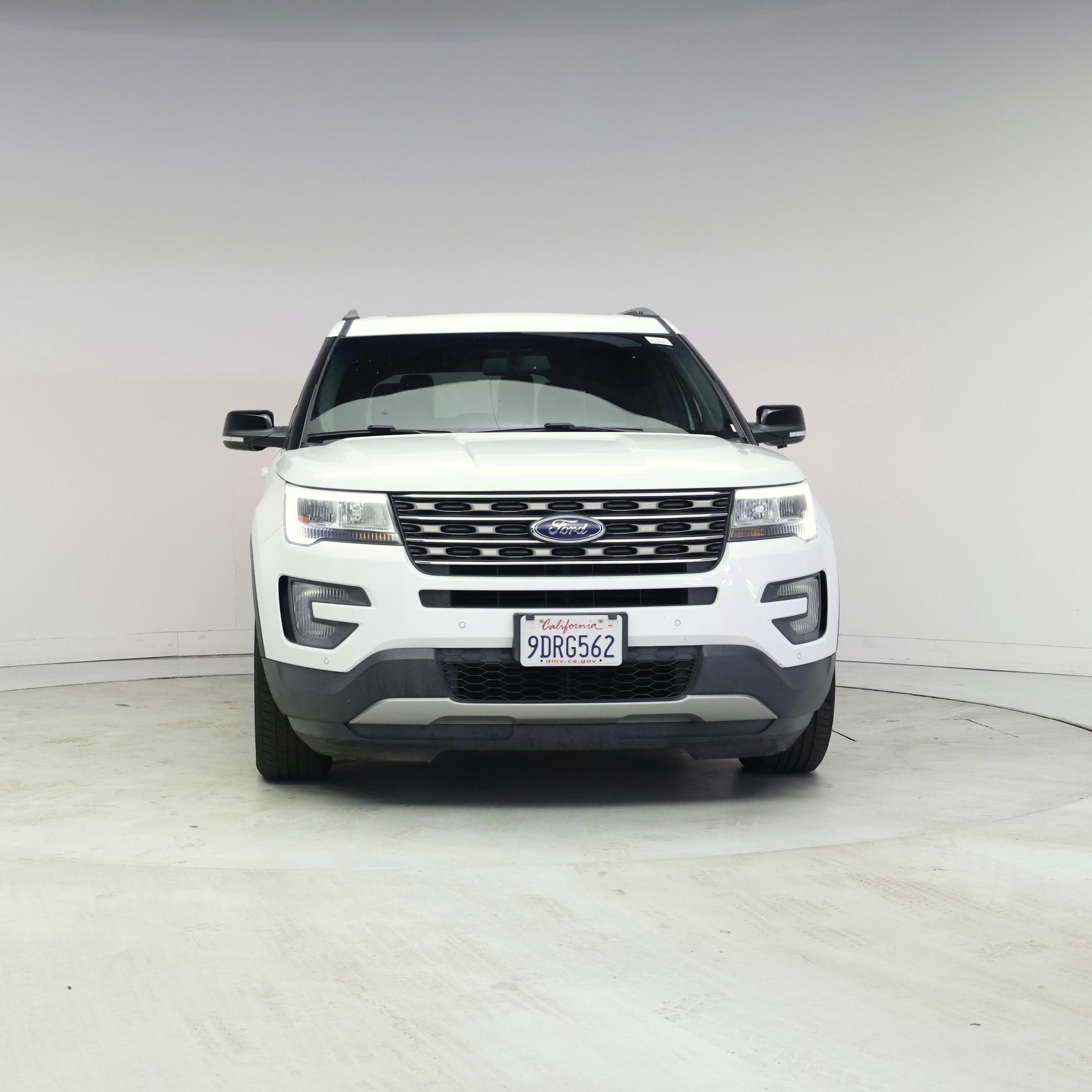 Thumbnail: 2017 Ford Explorer - 5