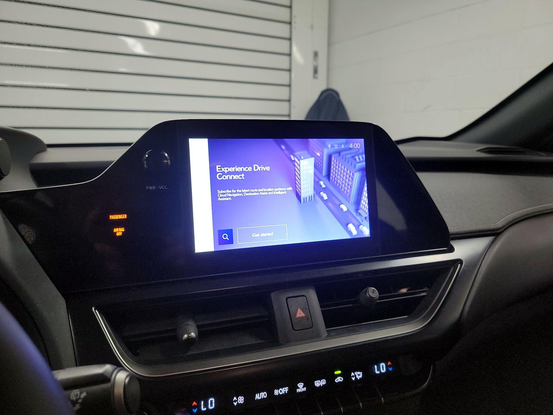 Thumbnail: 2023 Lexus UX - 13