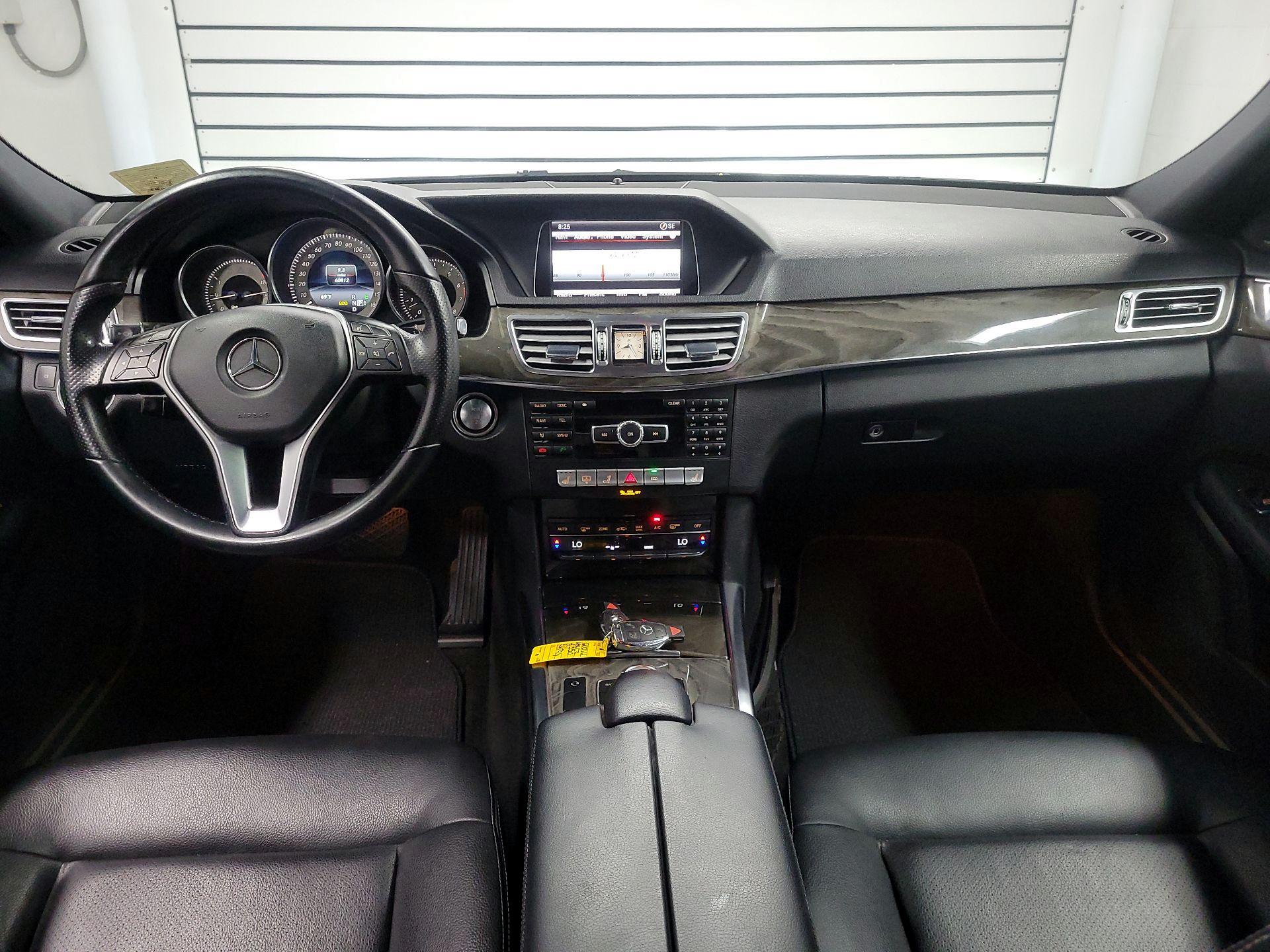 Thumbnail: 2014 Mercedes-Benz E-Class - 9