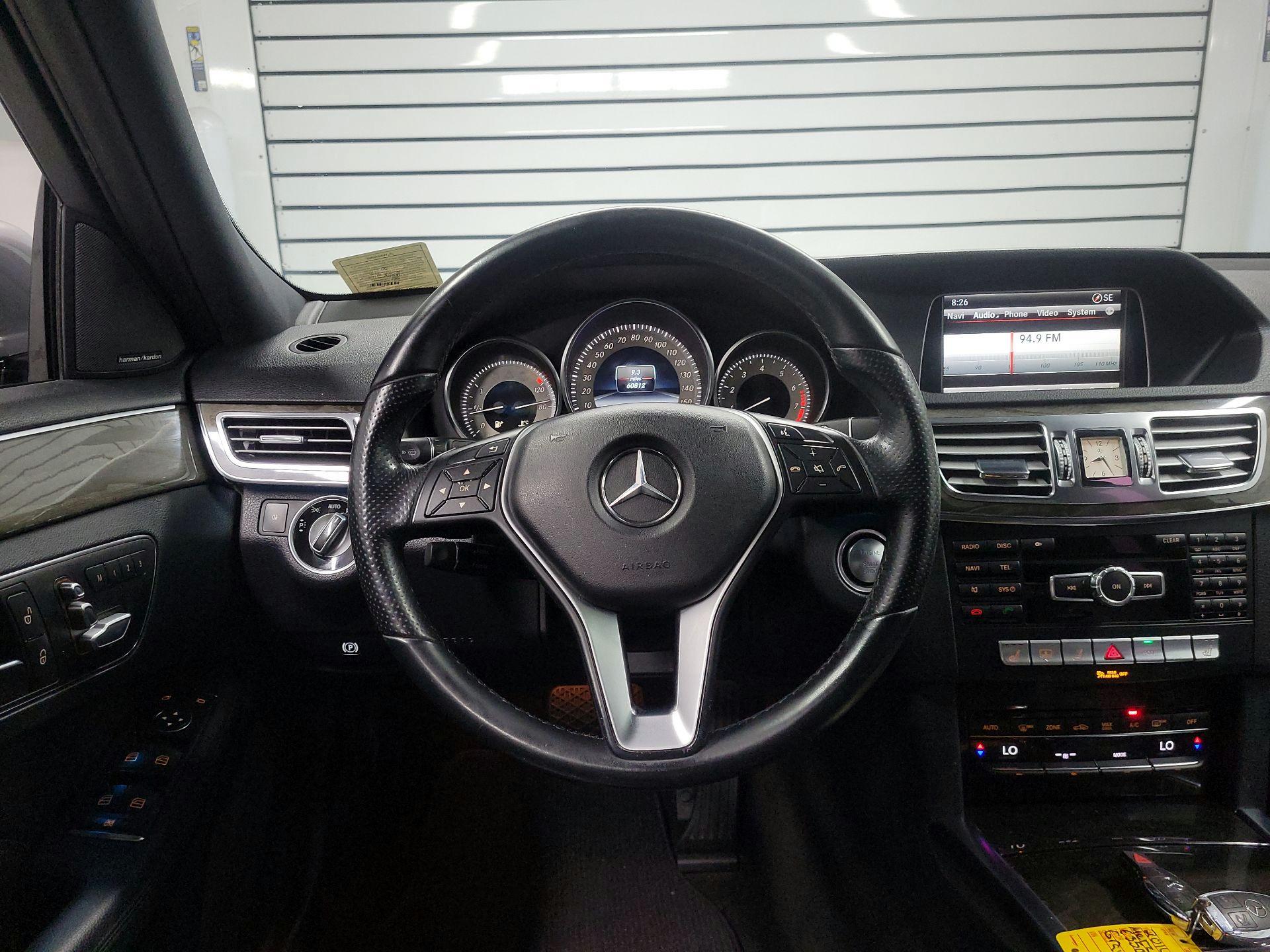 Thumbnail: 2014 Mercedes-Benz E-Class - 10