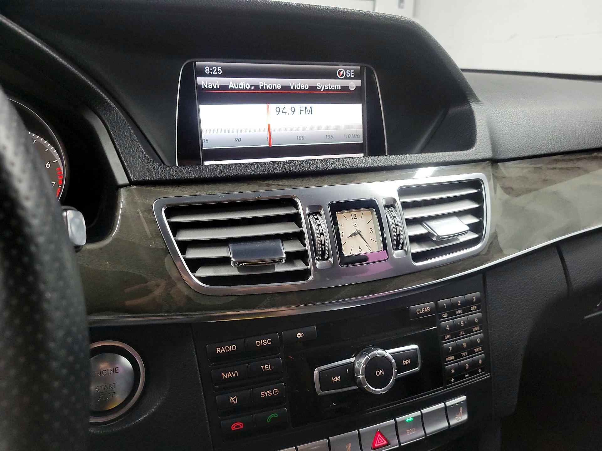 Thumbnail: 2014 Mercedes-Benz E-Class - 15