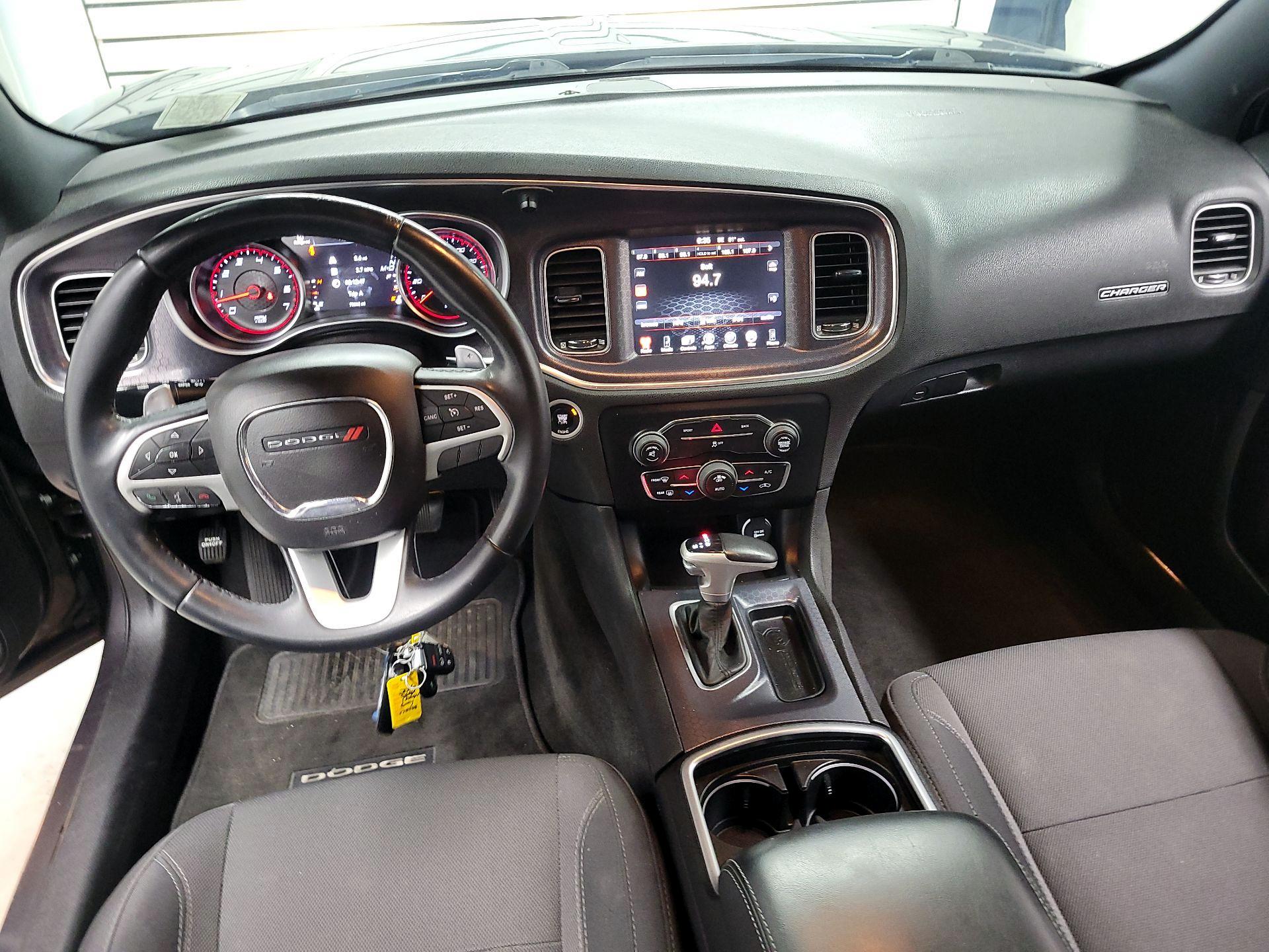 Thumbnail: 2016 Dodge Charger - 9