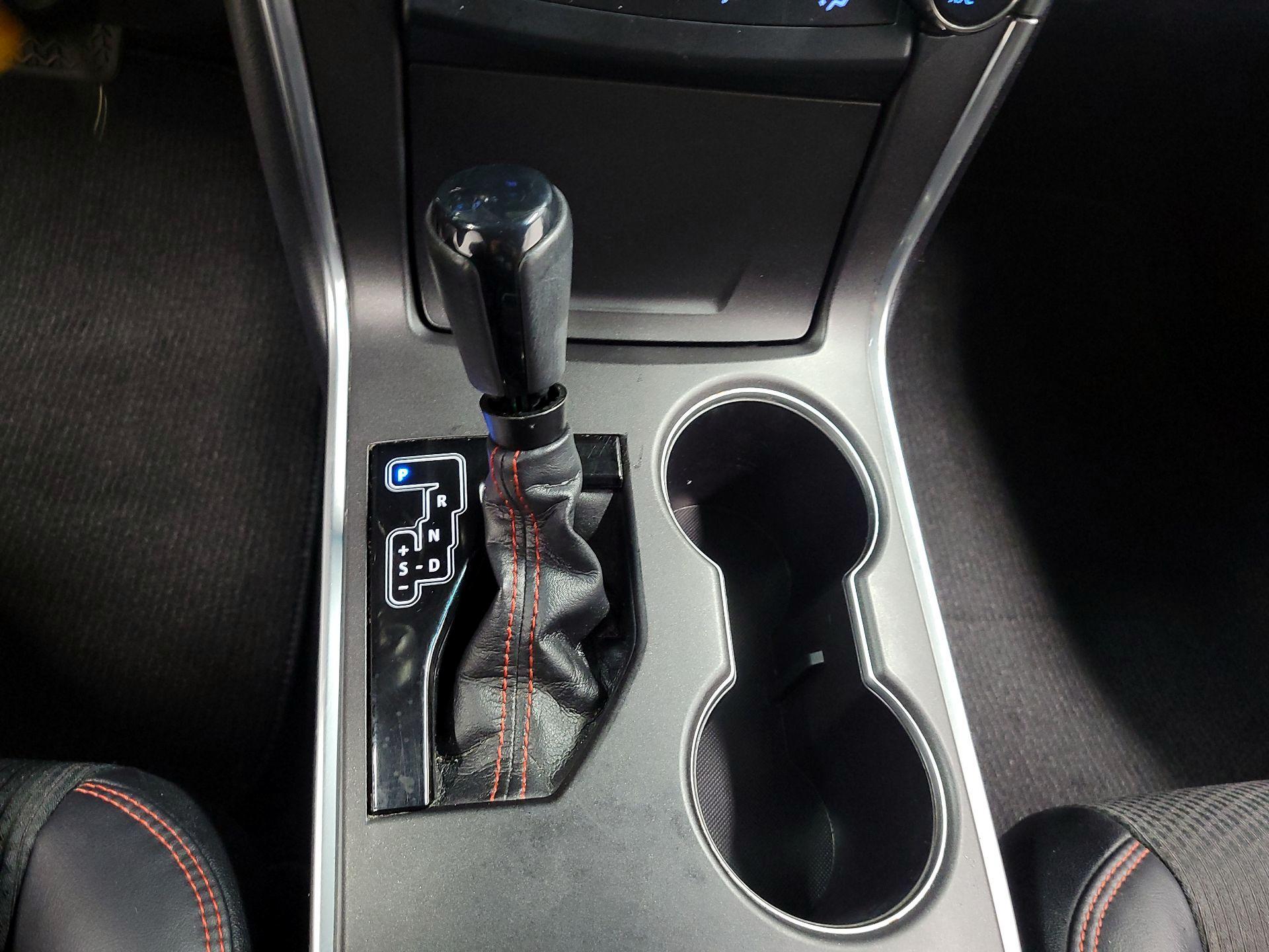 Thumbnail: 2016 Toyota Camry - 17