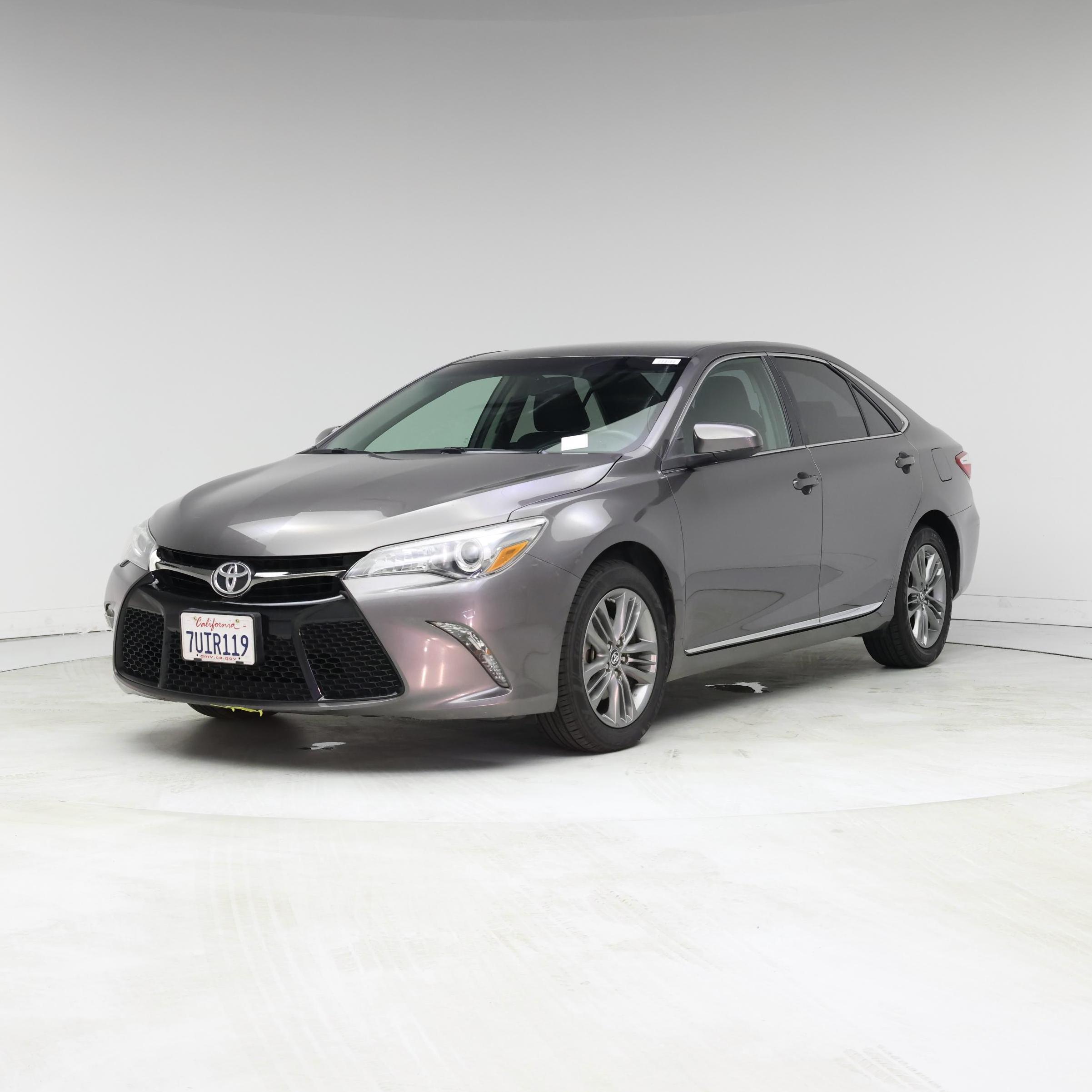 Thumbnail: 2016 Toyota Camry - 4