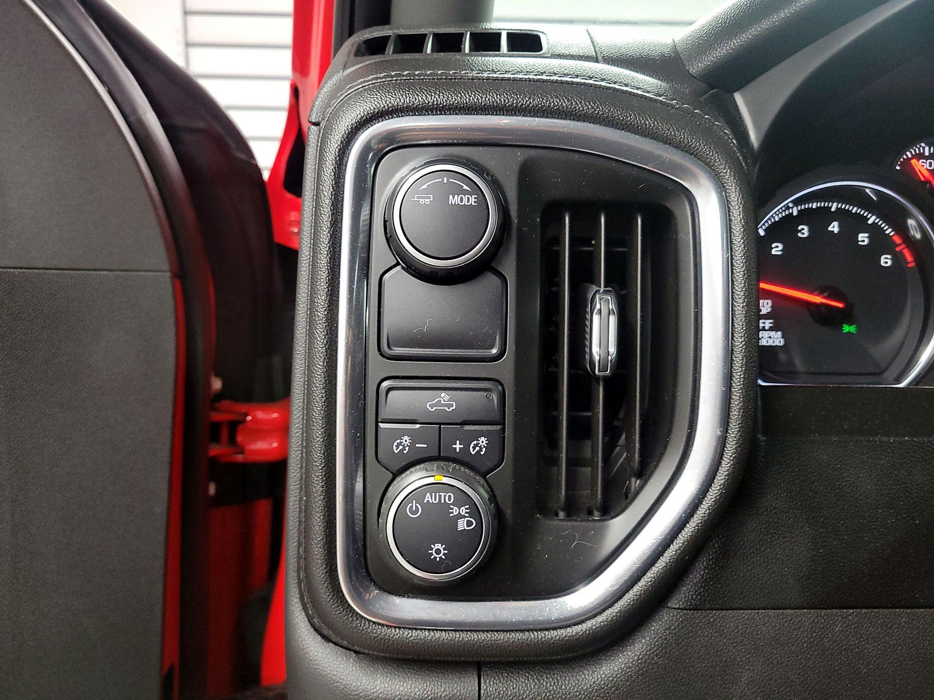 Thumbnail: 2020 Chevrolet Silverado 1500 - 13