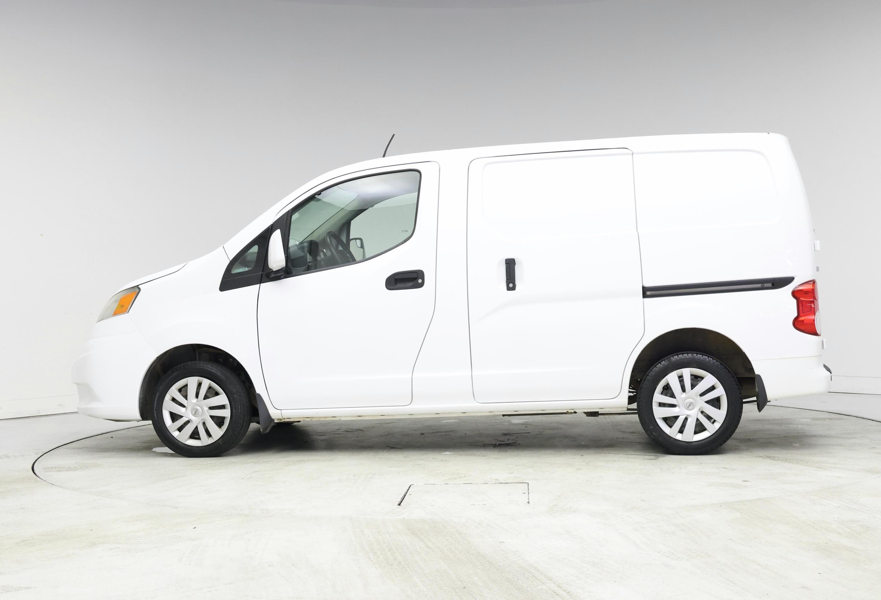 Thumbnail: 2020 Nissan NV200 - 3