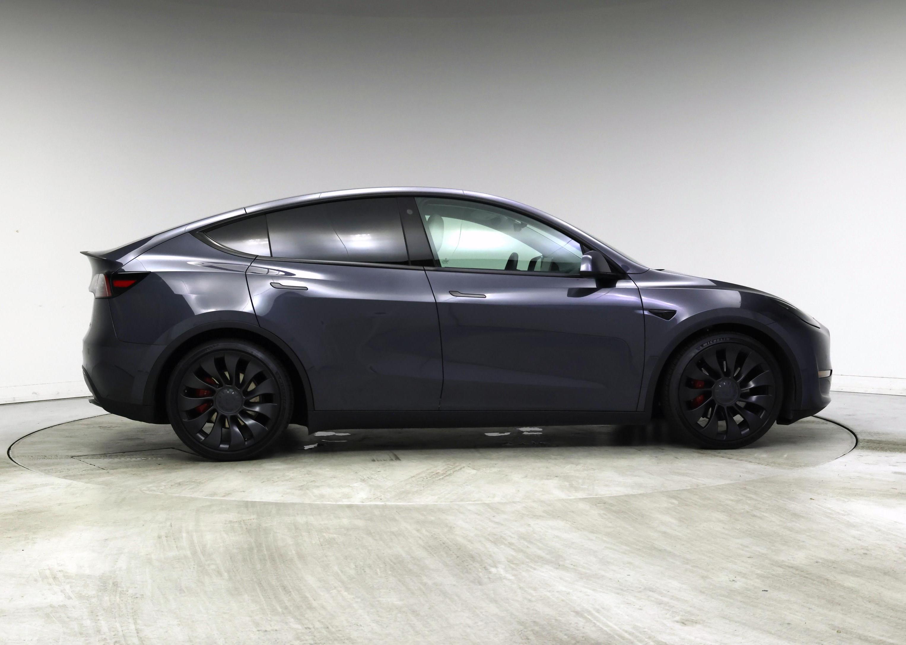 Thumbnail: 2022 Tesla Model Y - 7