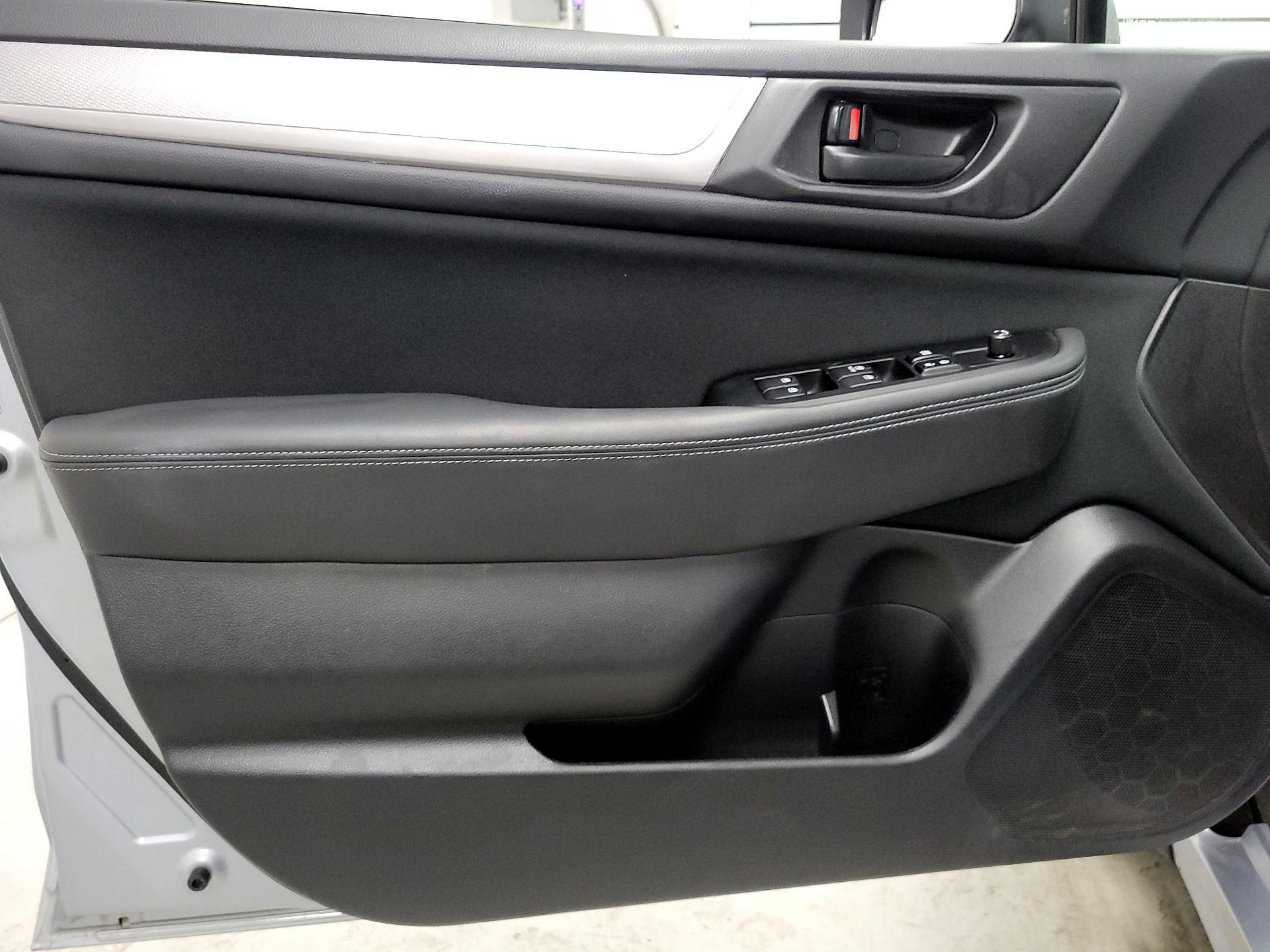 Thumbnail: 2015 Subaru Legacy - 12