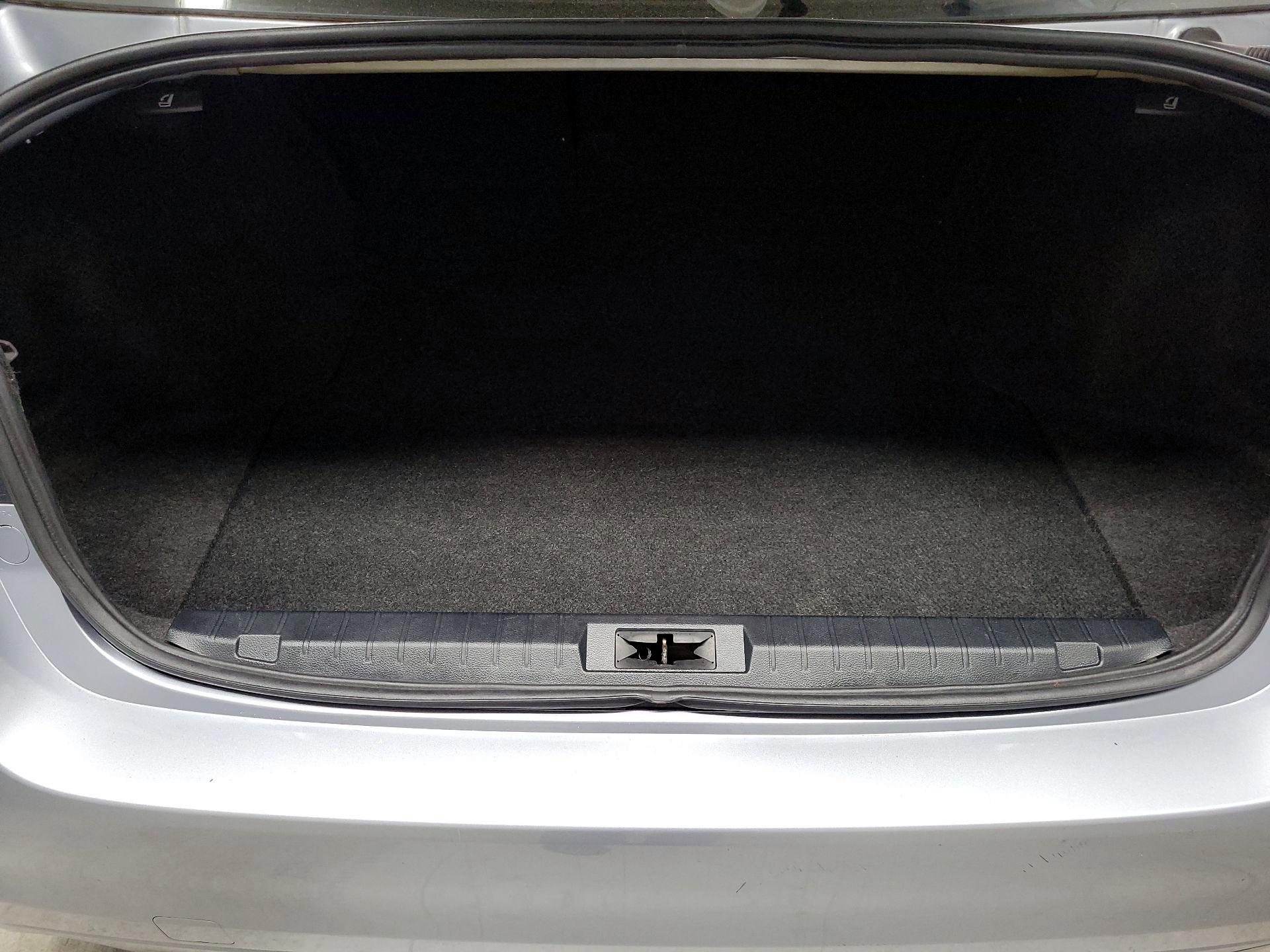 Thumbnail: 2015 Subaru Legacy - 17
