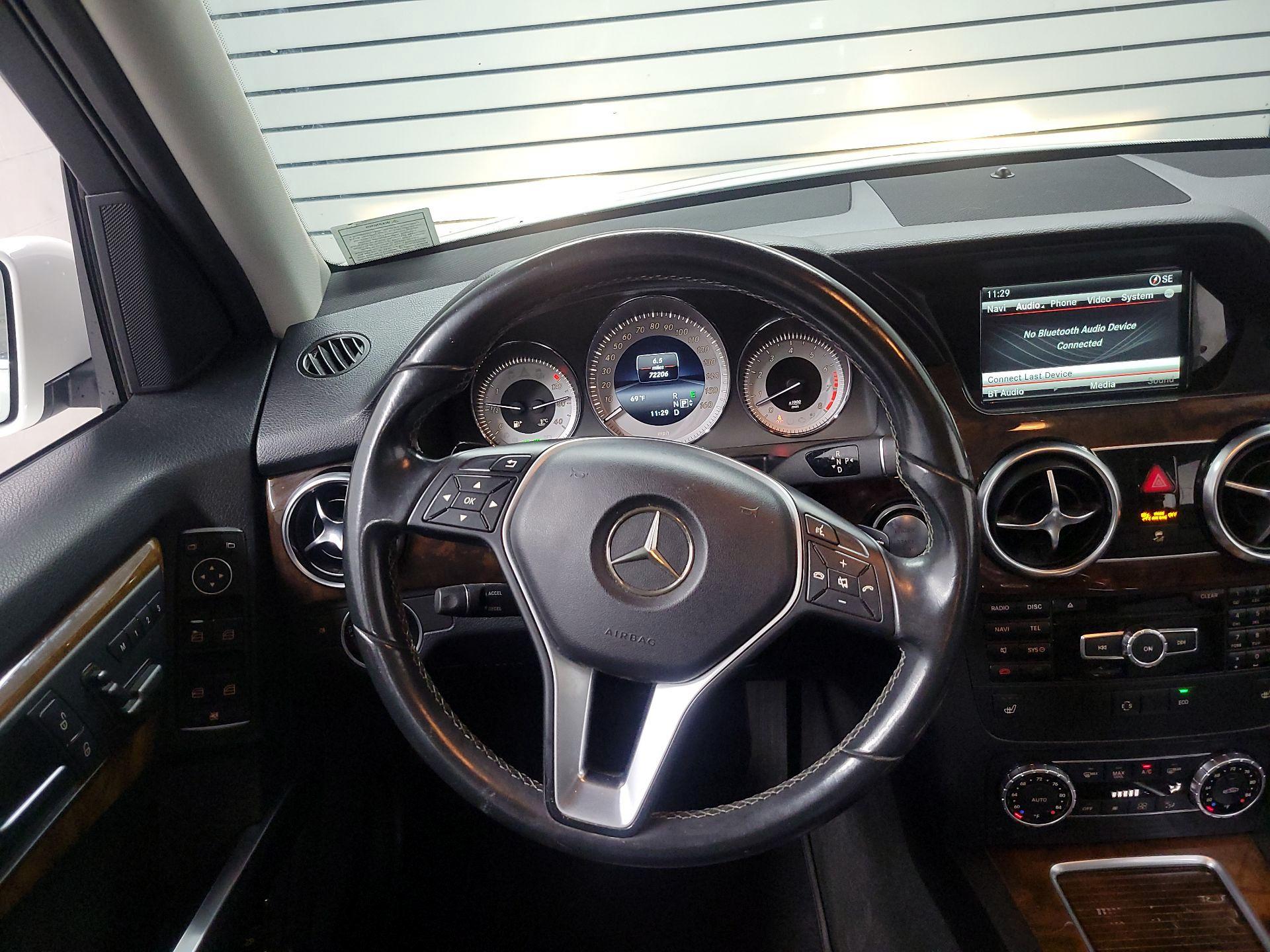 Thumbnail: 2015 Mercedes-Benz GLK - 10