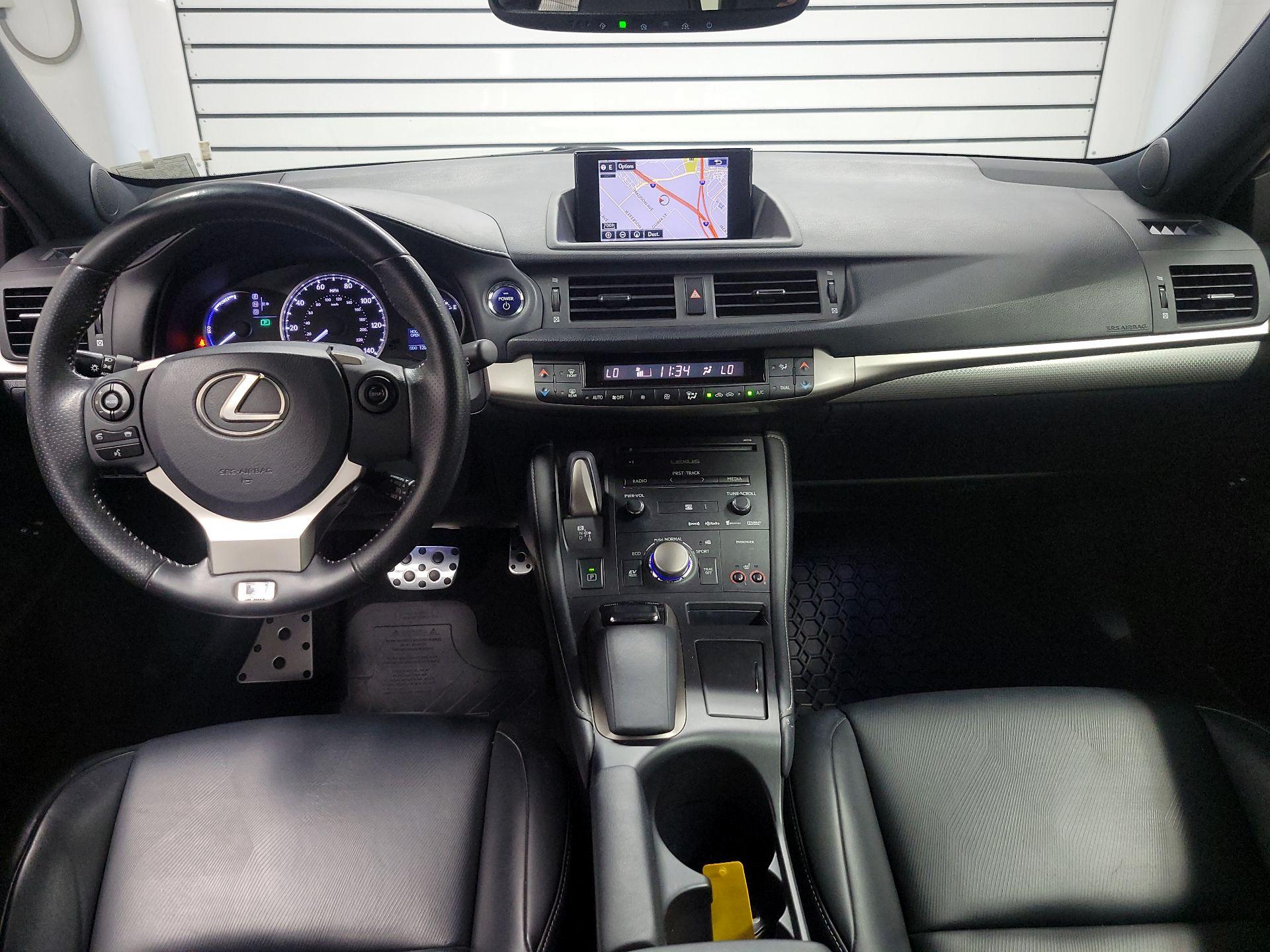 Thumbnail: 2015 Lexus CT - 9