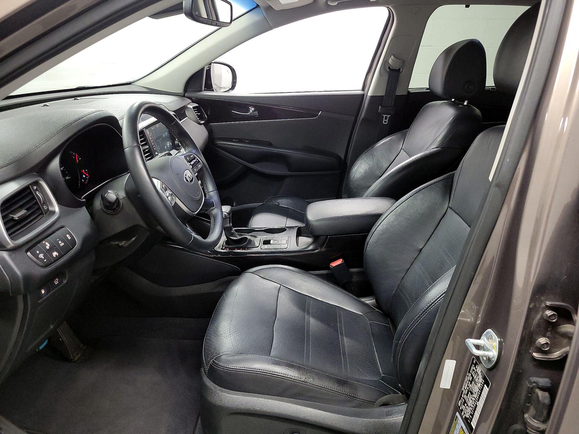 Thumbnail: 2019 Kia Sorento - 11
