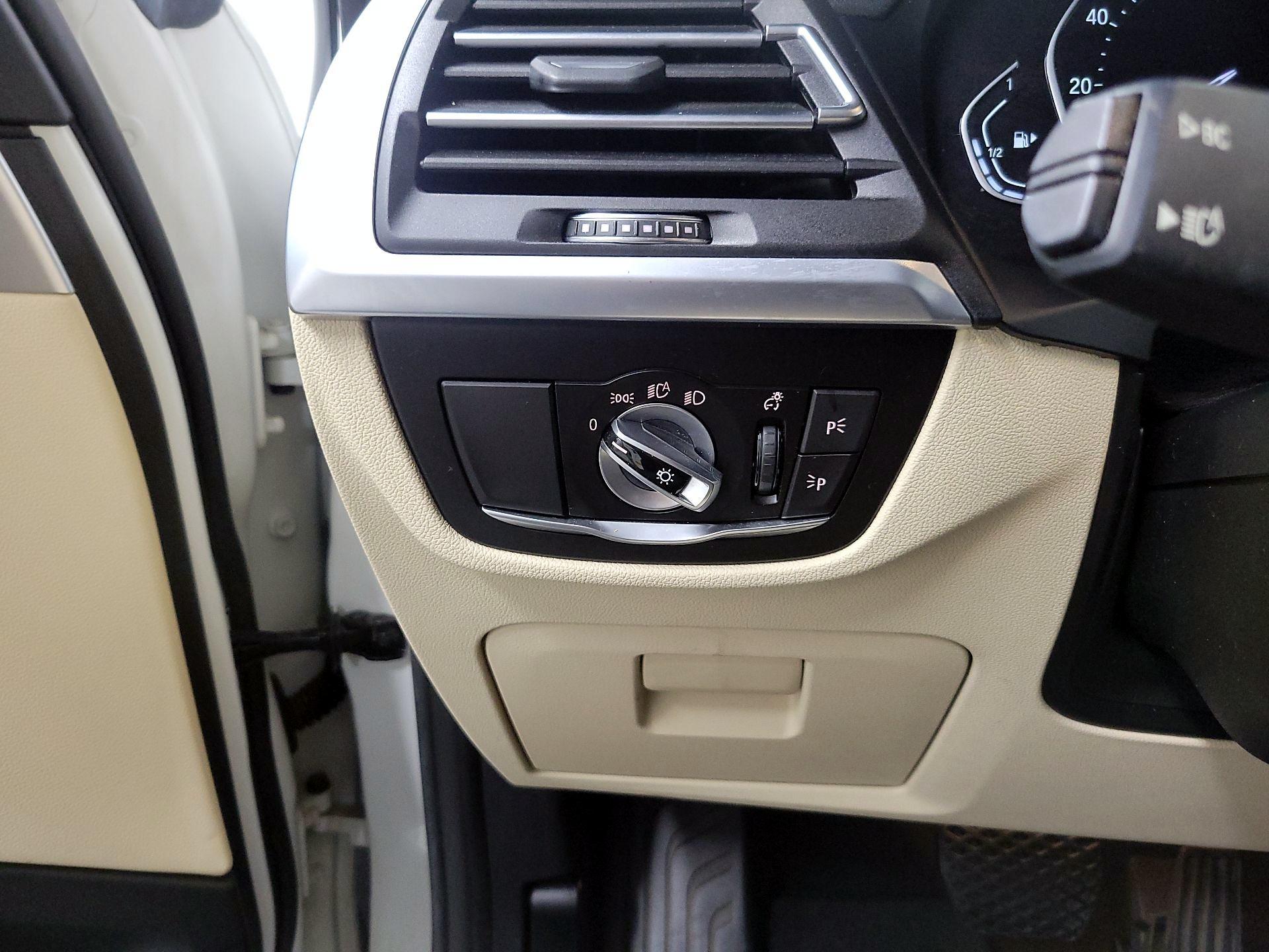 Thumbnail: 2022 BMW X3 - 13