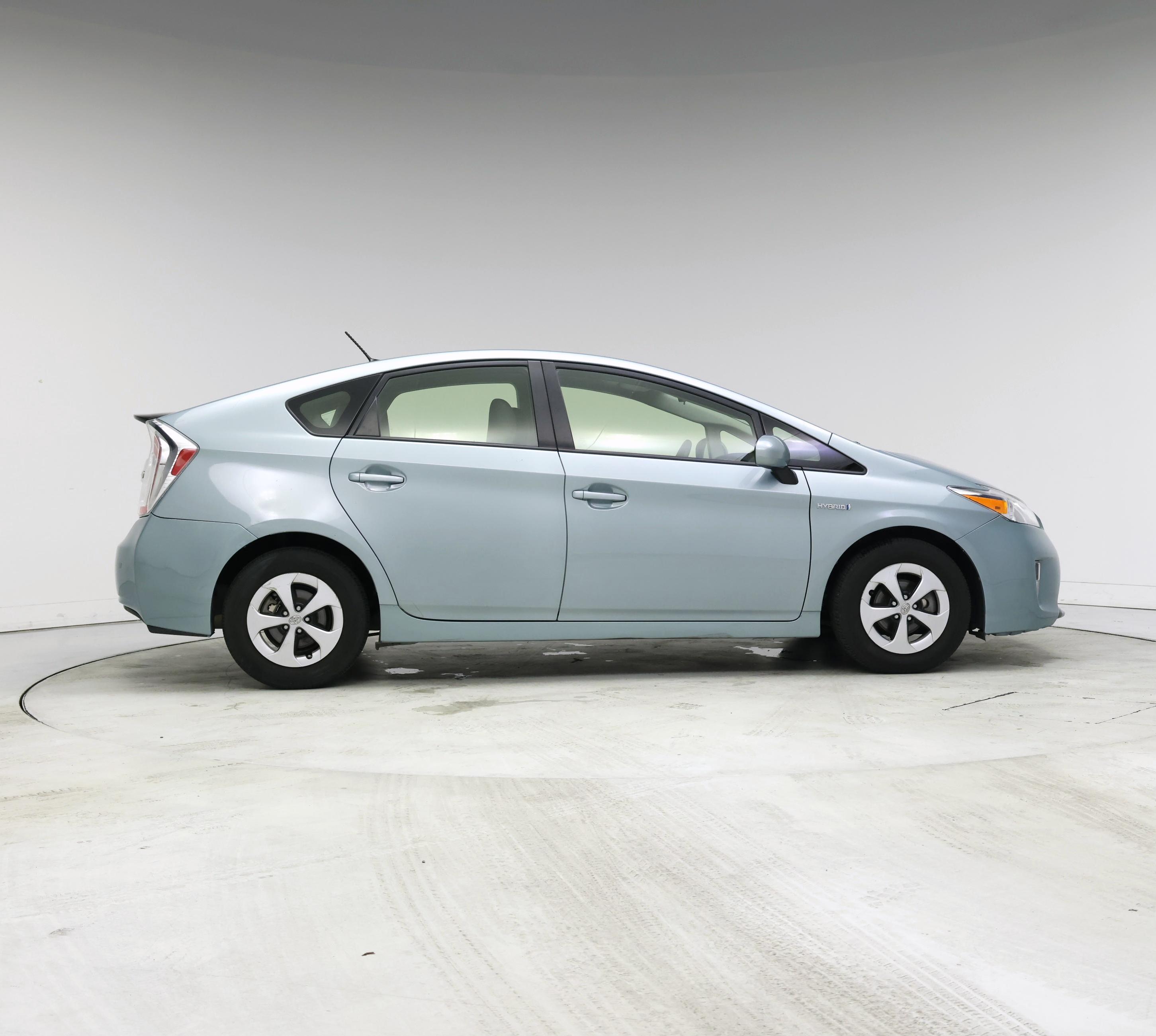 Thumbnail: 2014 Toyota Prius - 7