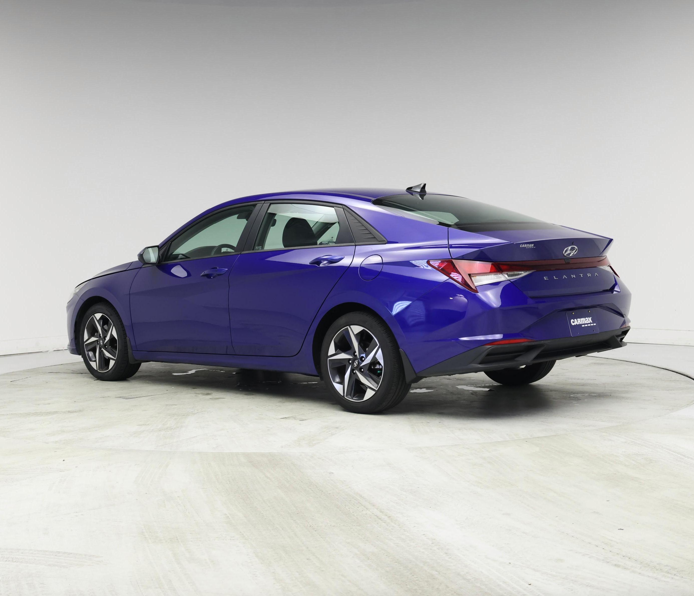 Thumbnail: 2023 Hyundai Elantra - 2