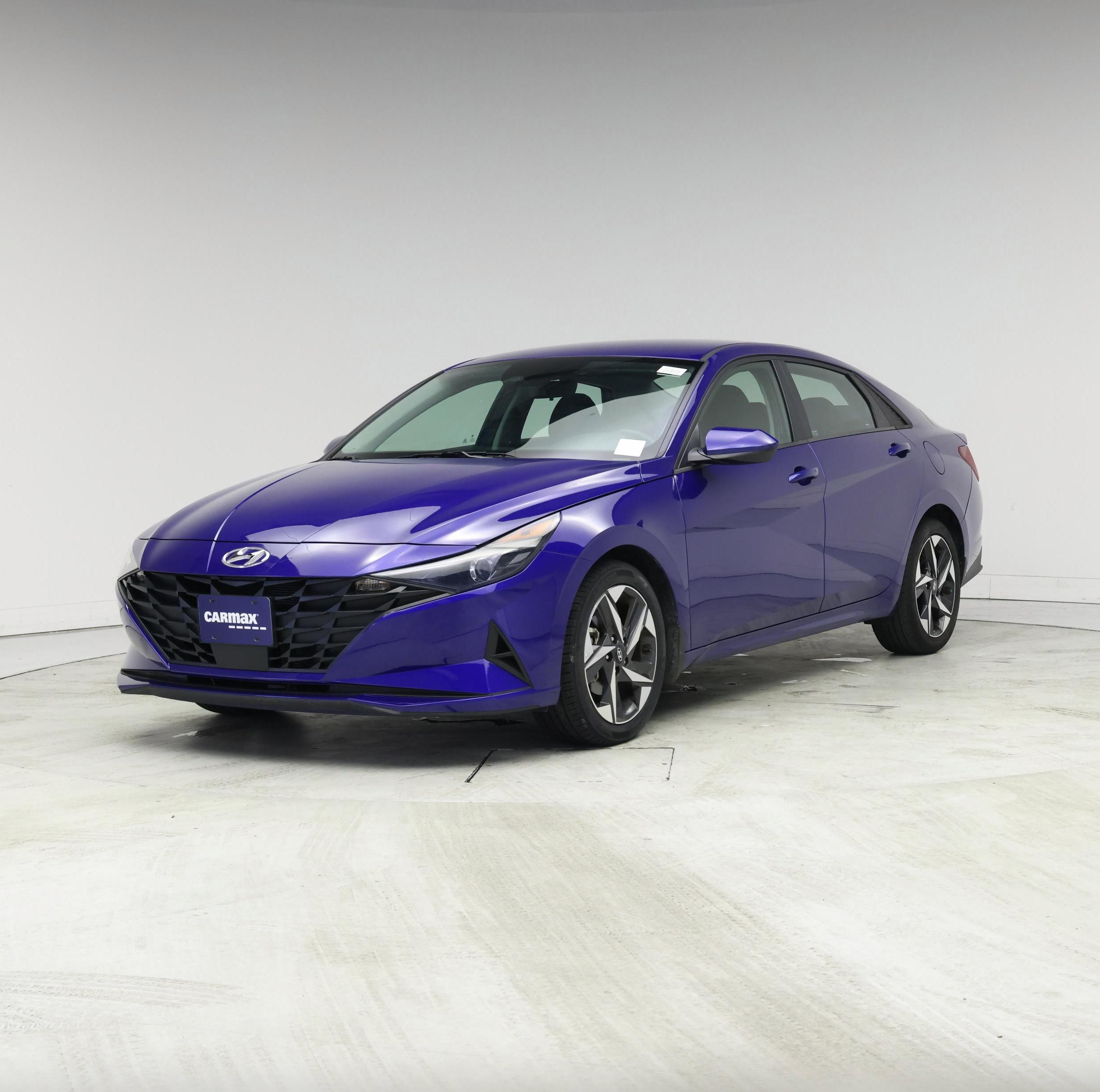 Thumbnail: 2023 Hyundai Elantra - 4