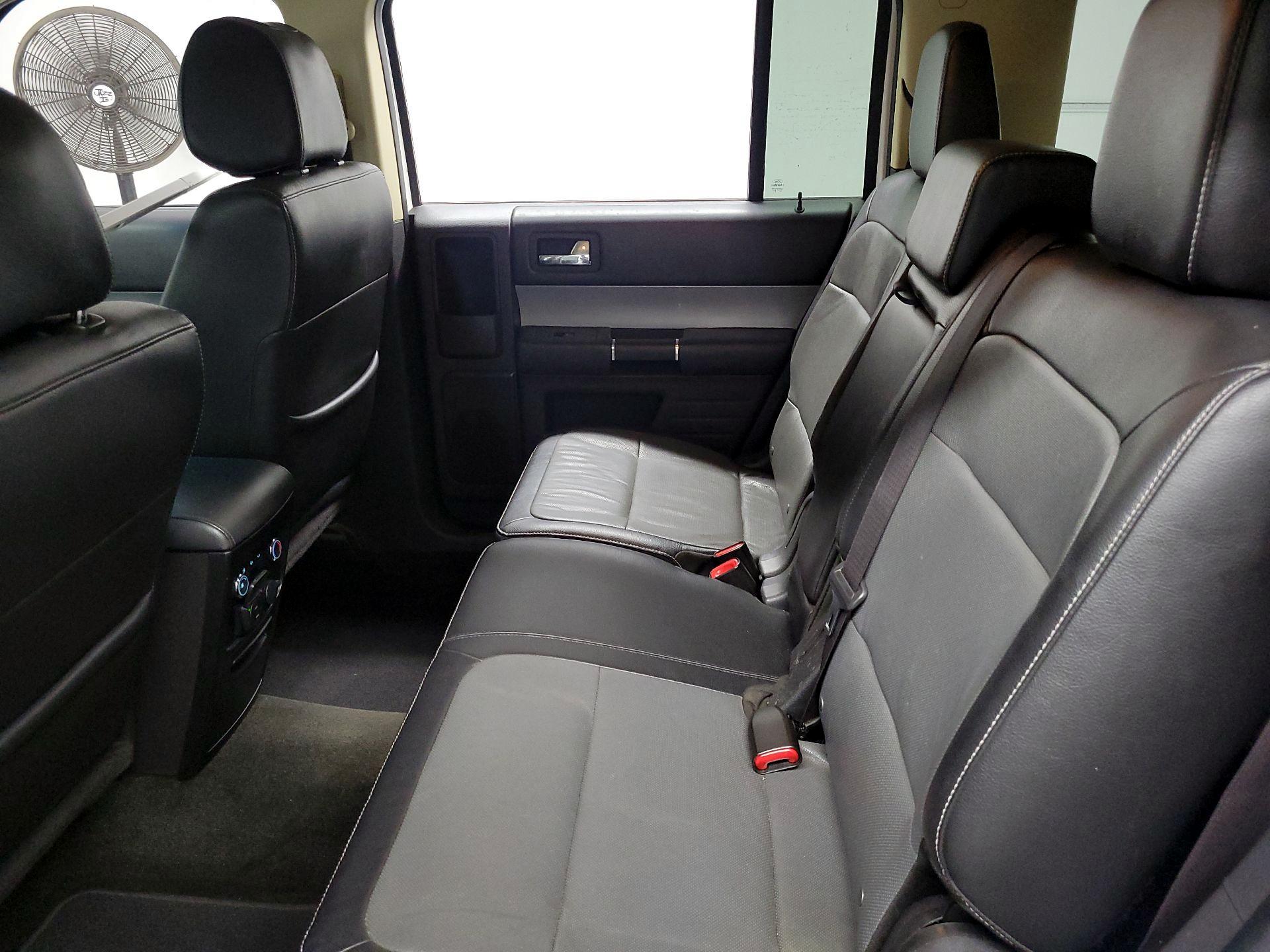Thumbnail: 2014 Ford Flex - 19
