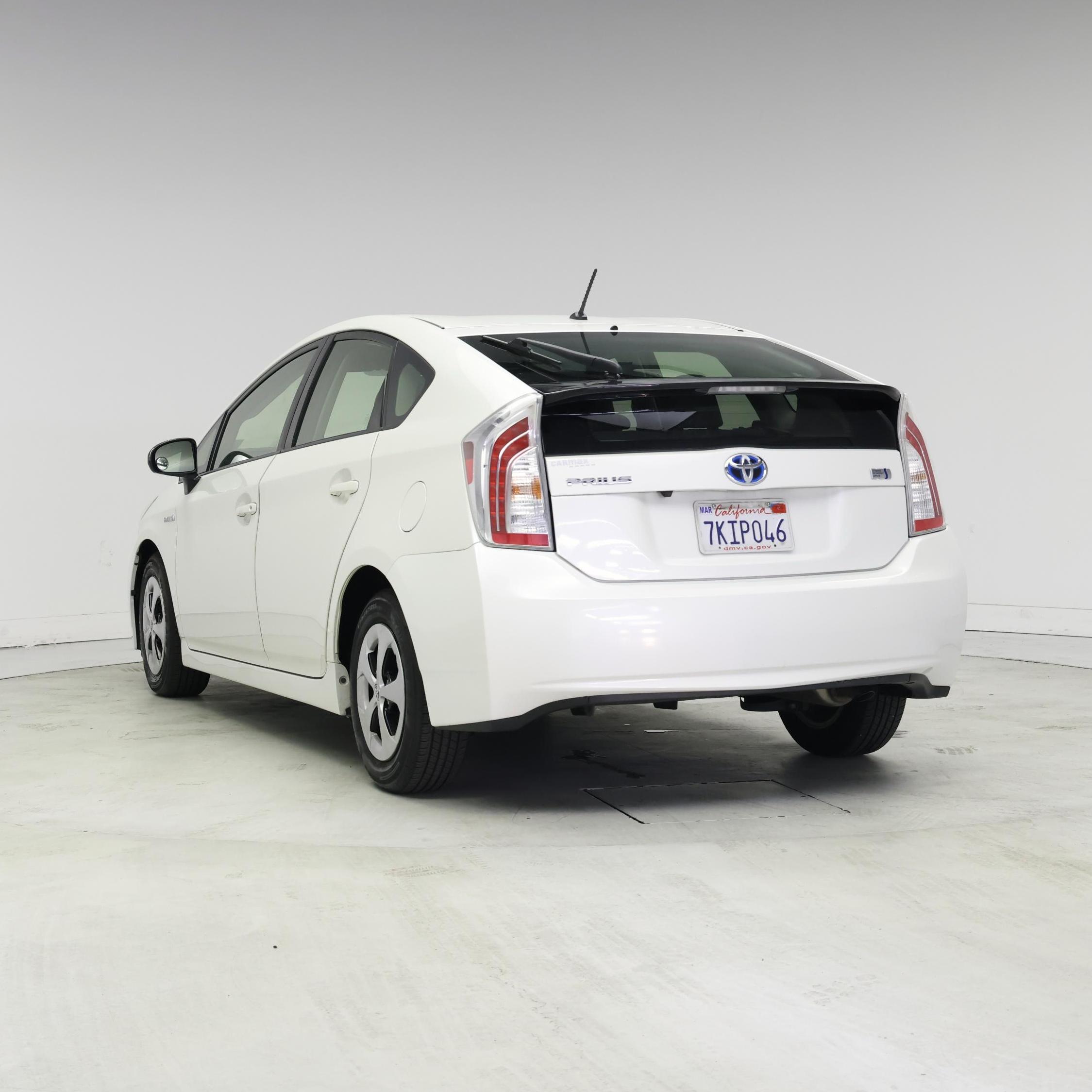 Thumbnail: 2015 Toyota Prius - 2