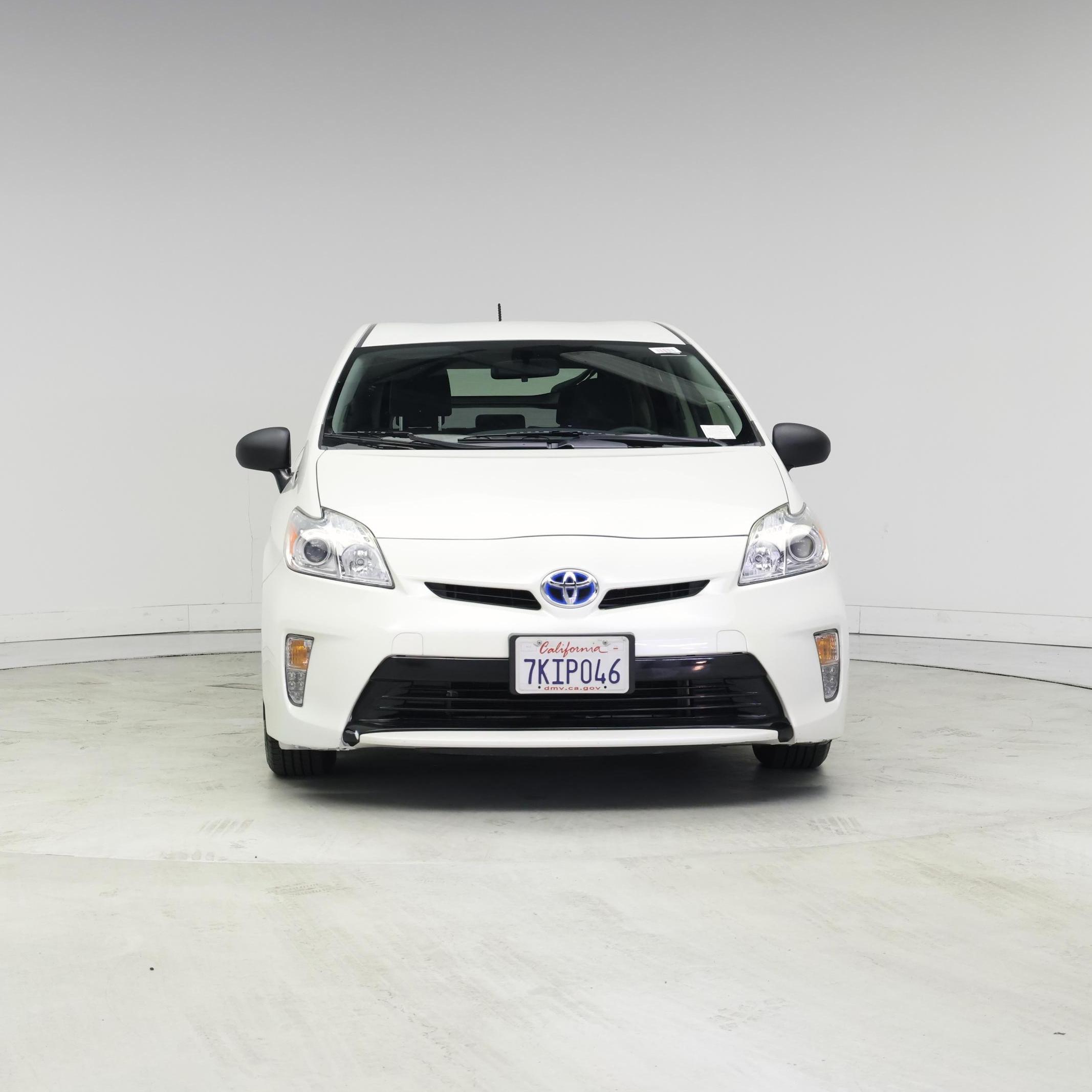 Thumbnail: 2015 Toyota Prius - 5