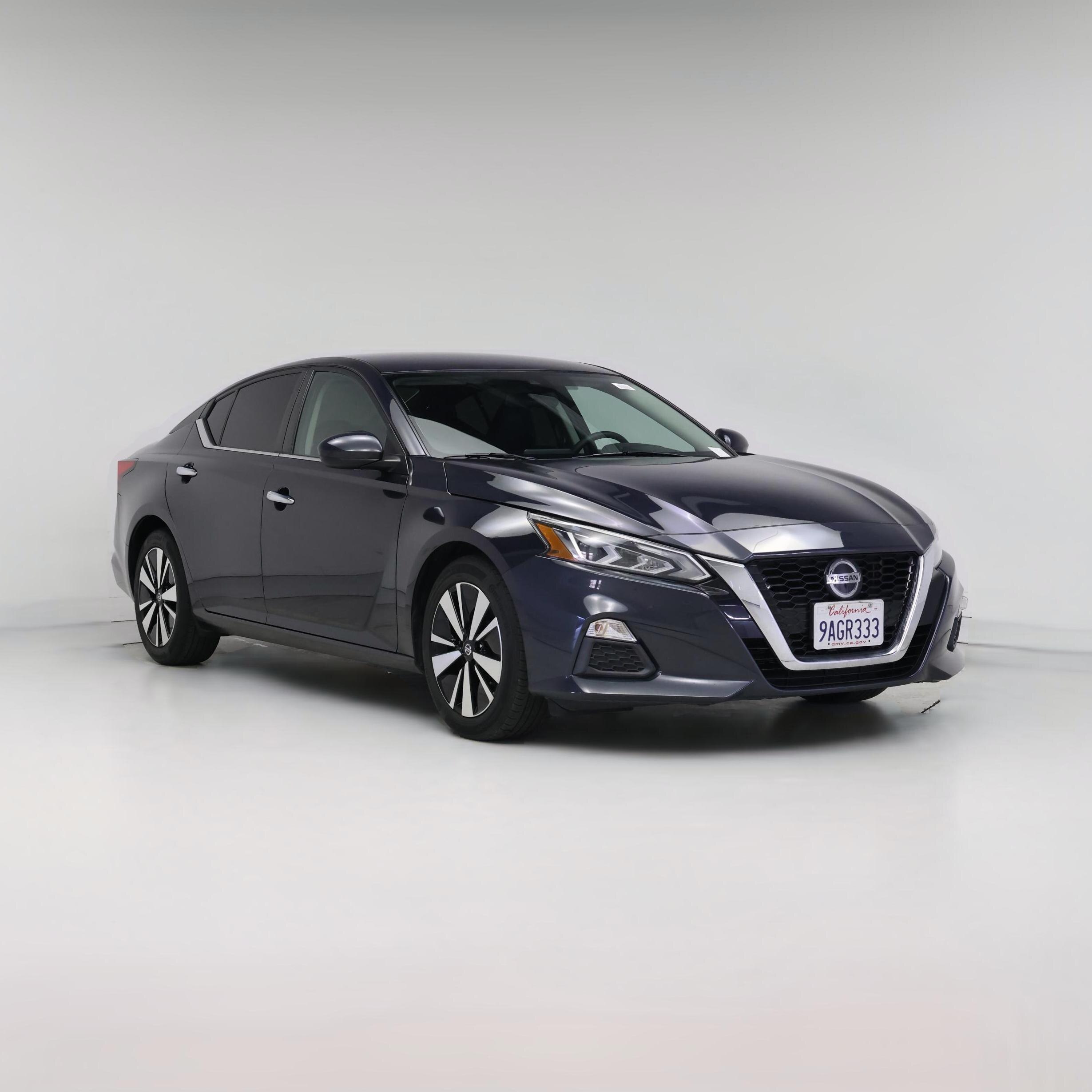 Thumbnail: 2022 Nissan Altima - 1