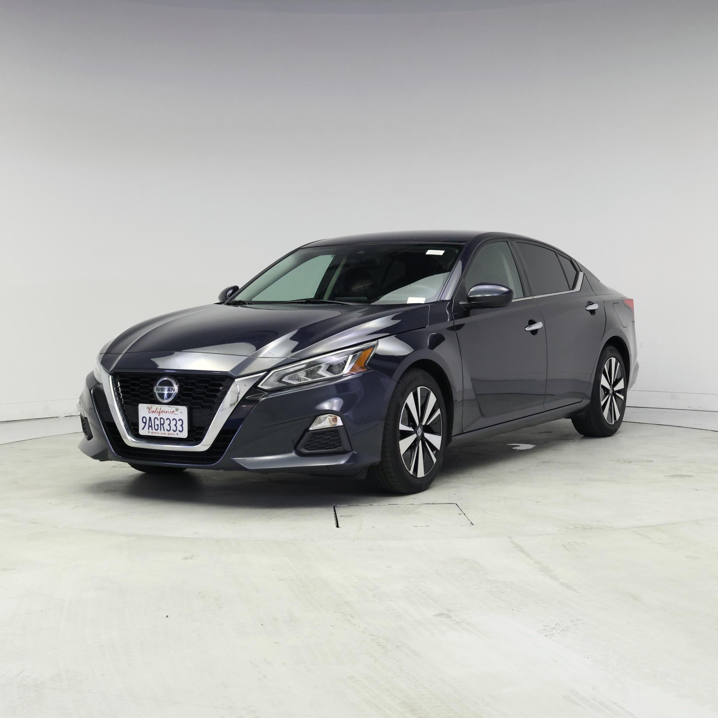 Thumbnail: 2022 Nissan Altima - 4