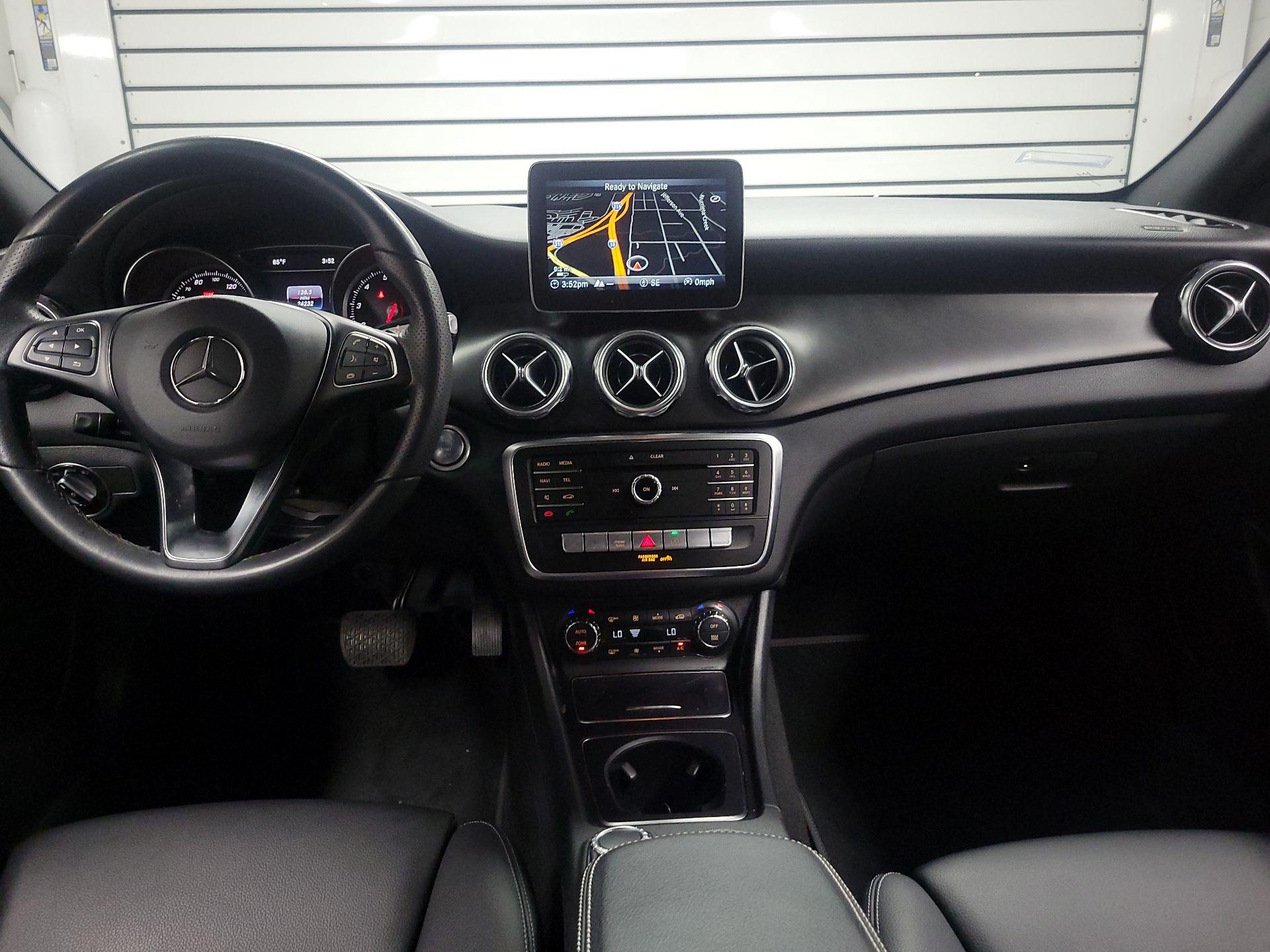 Thumbnail: 2019 Mercedes-Benz GLA - 9
