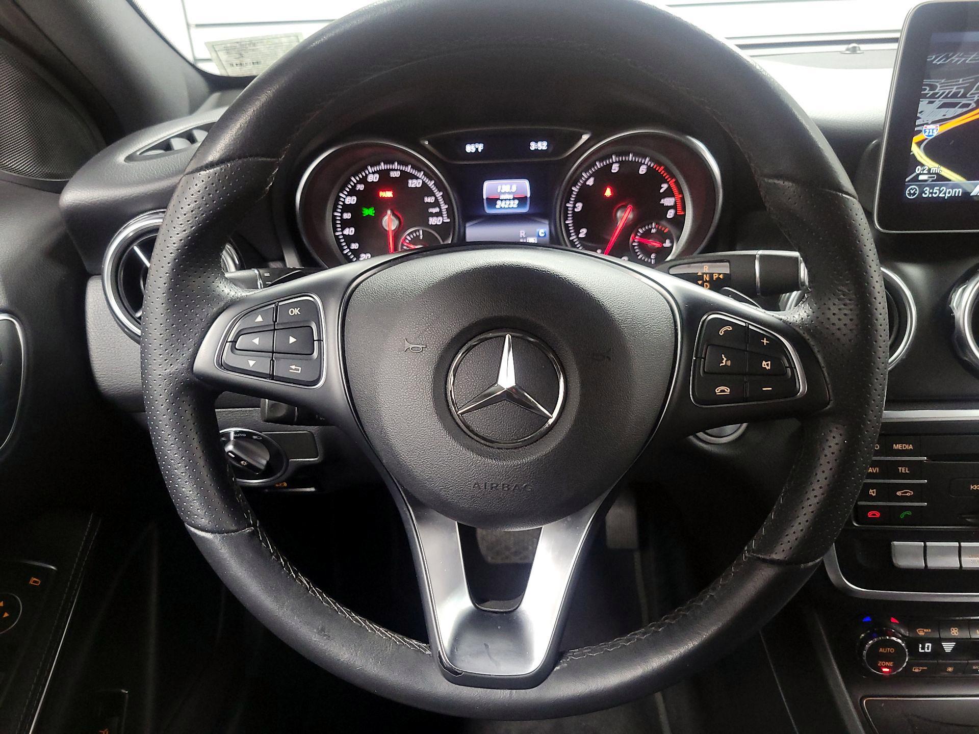 Thumbnail: 2019 Mercedes-Benz GLA - 10
