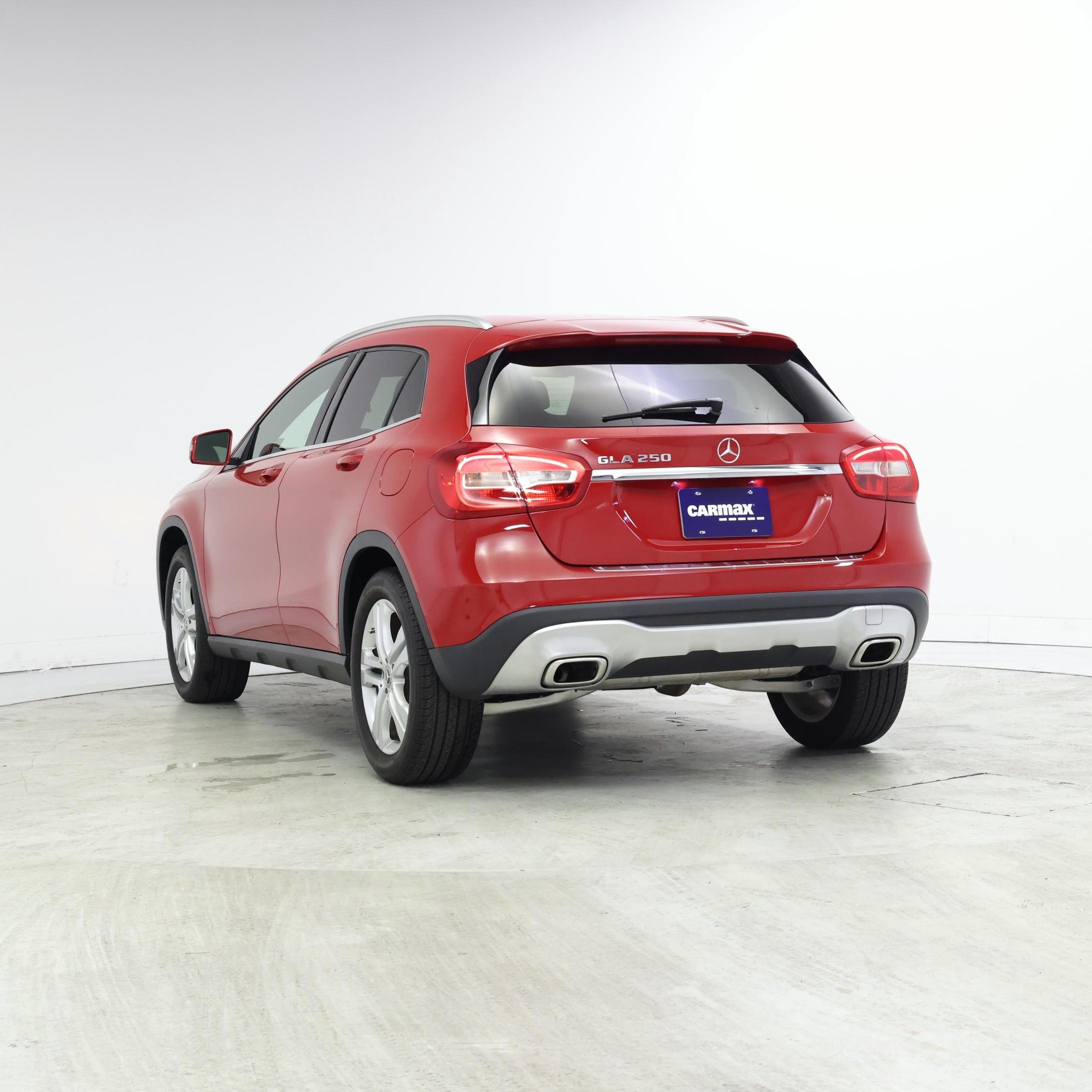 Thumbnail: 2019 Mercedes-Benz GLA - 2